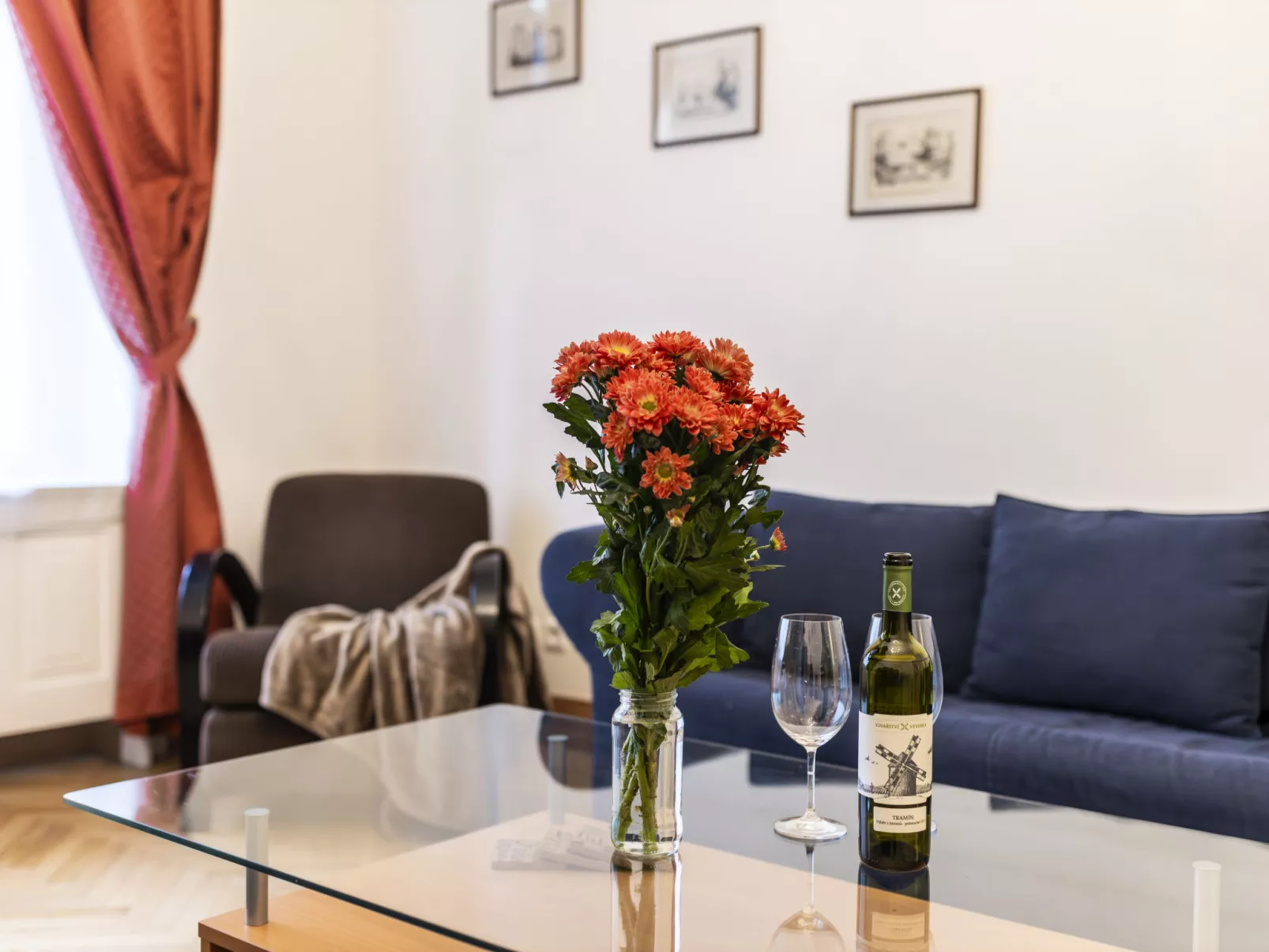 Manes Residence-Inside