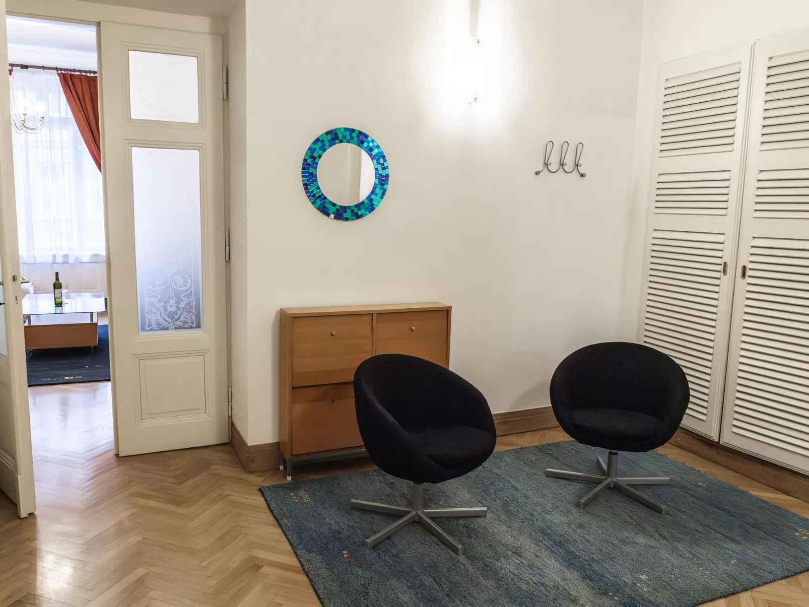Manes Residence-Inside