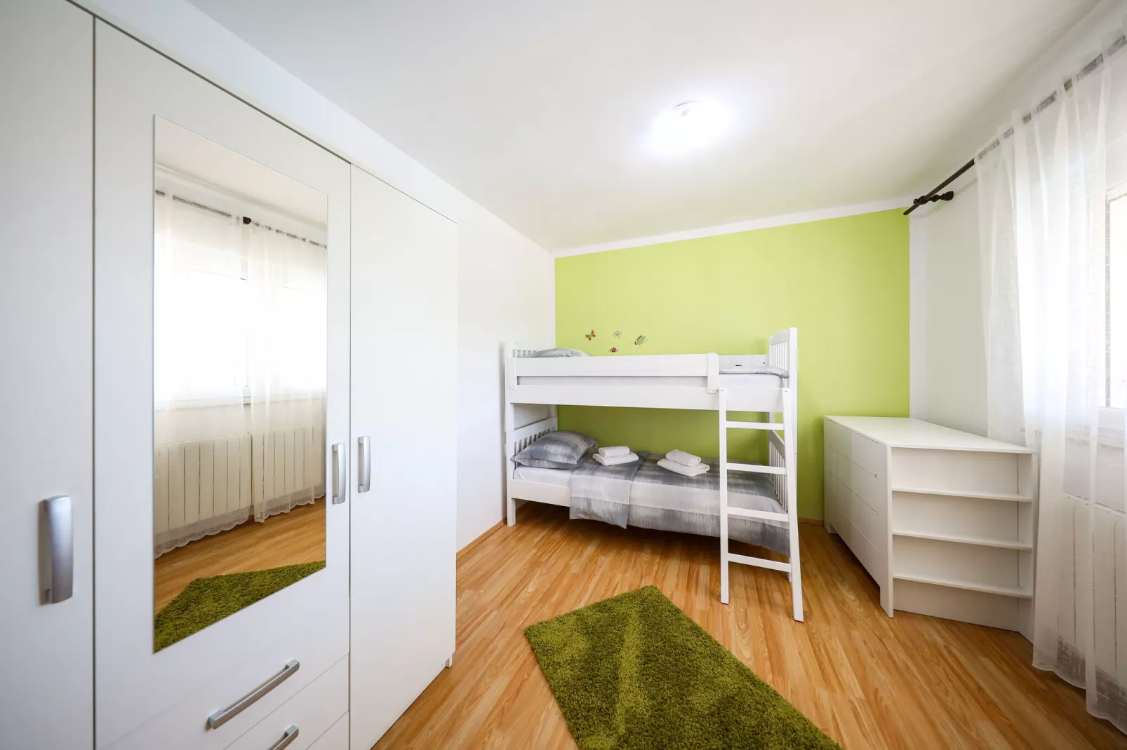 SANTA MIHOVIL-Bedroom