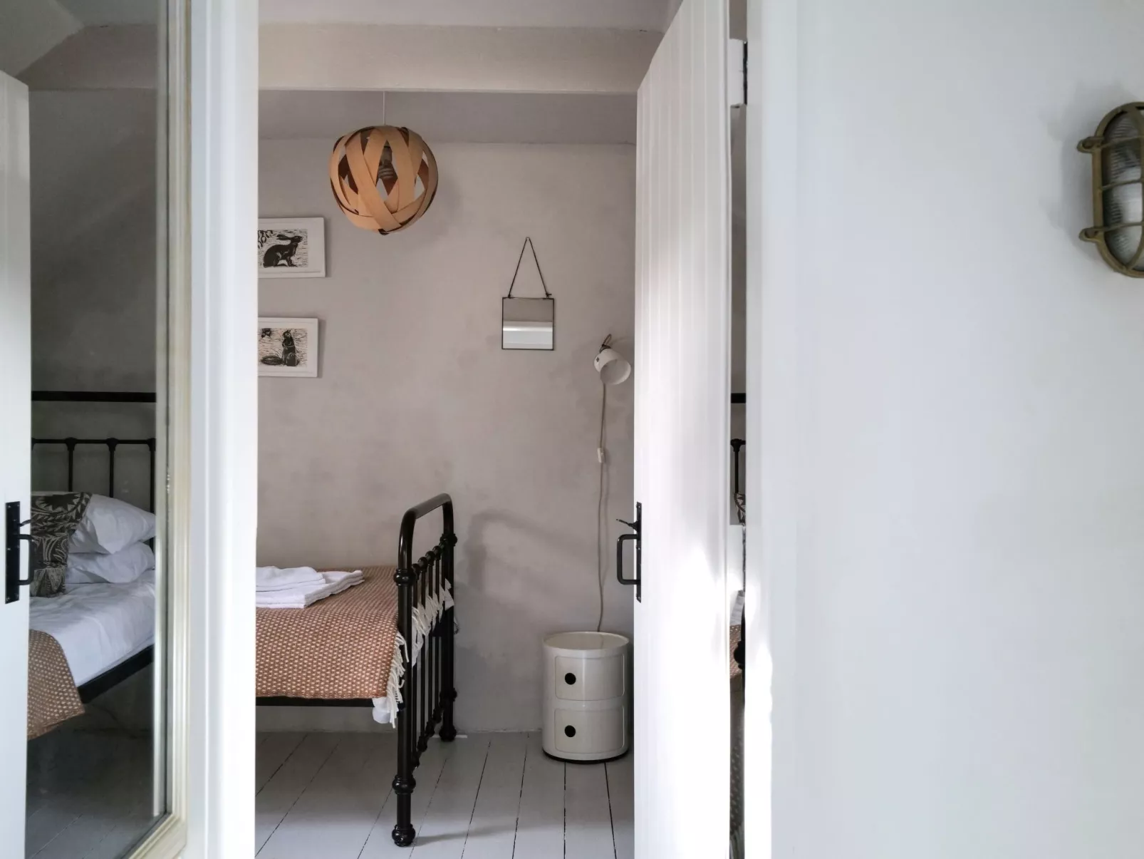 Carters Croft-Inside