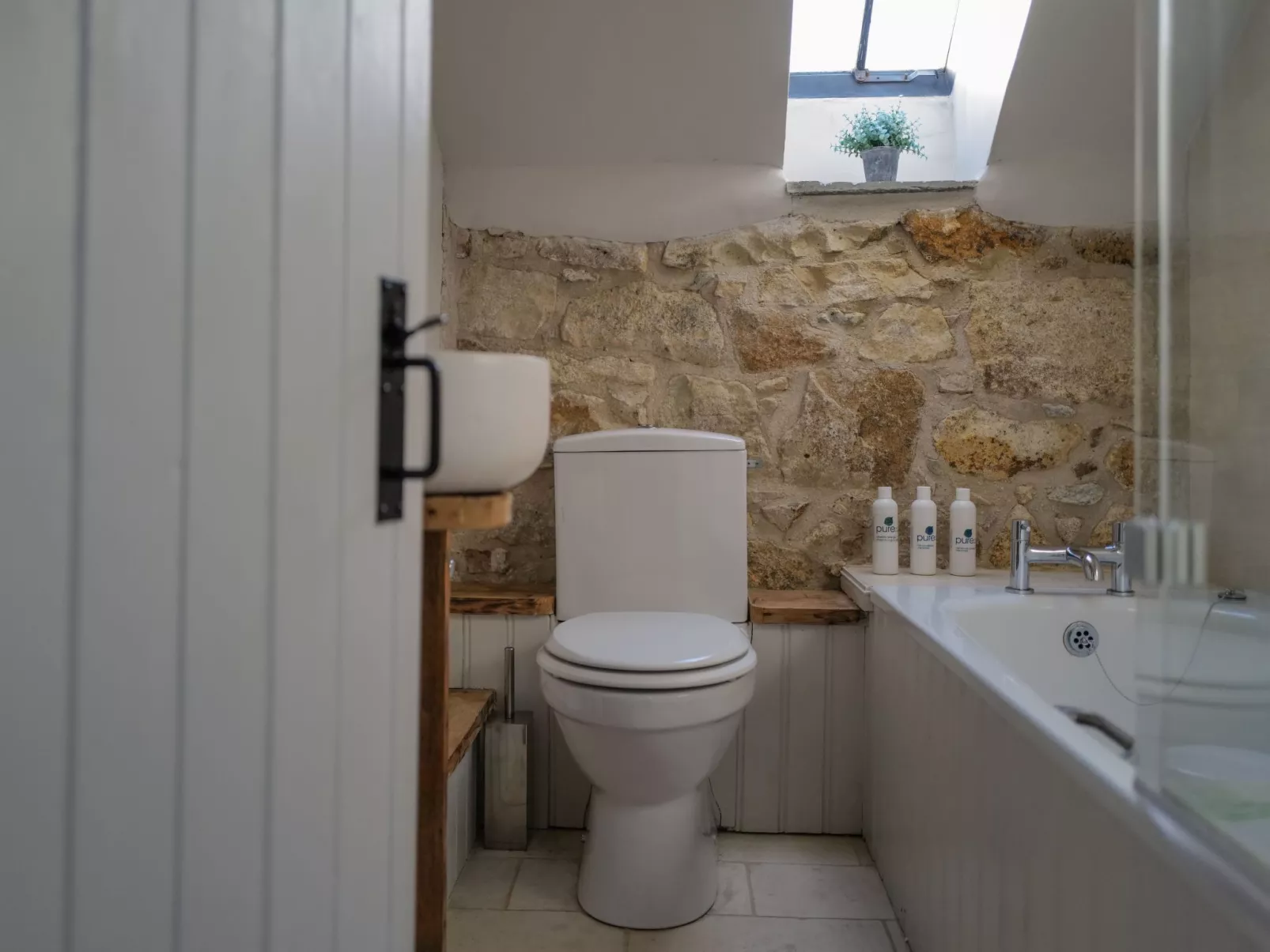 Carters Croft-Inside
