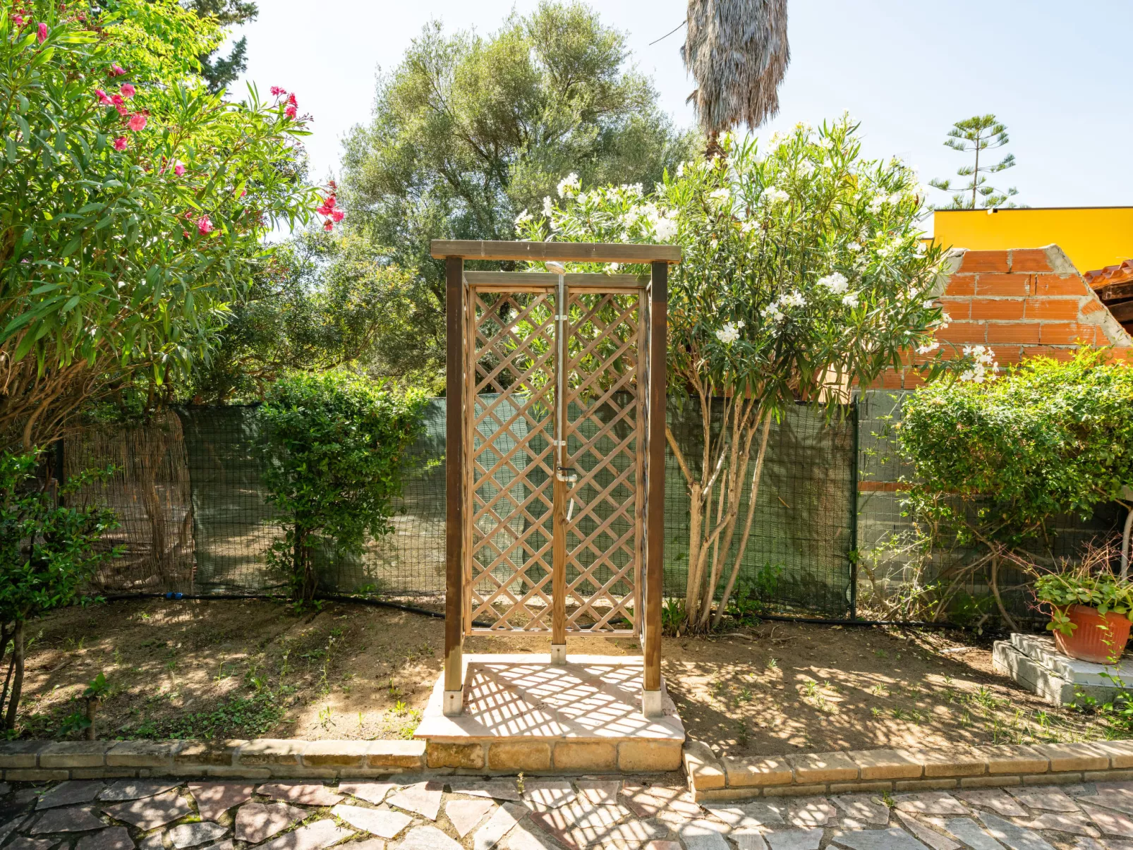 Cordolino Blu-Outside