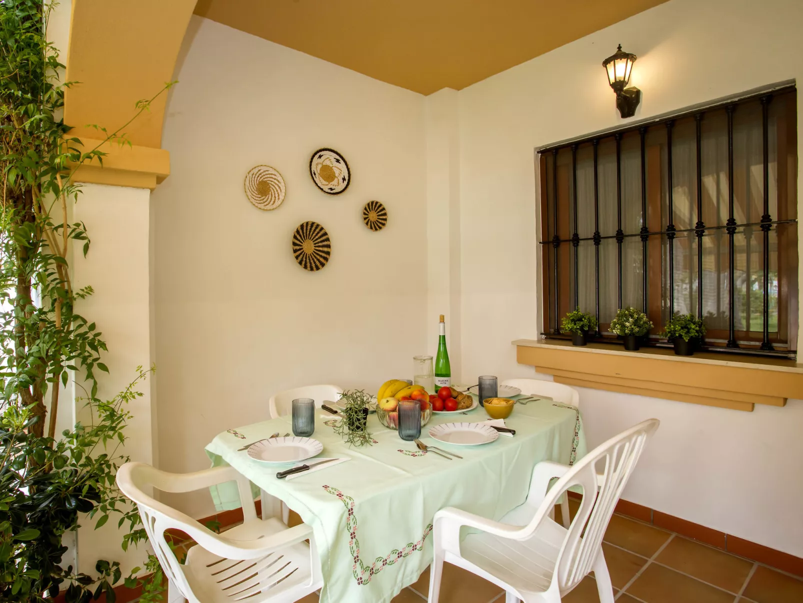 El Patio-Dedans