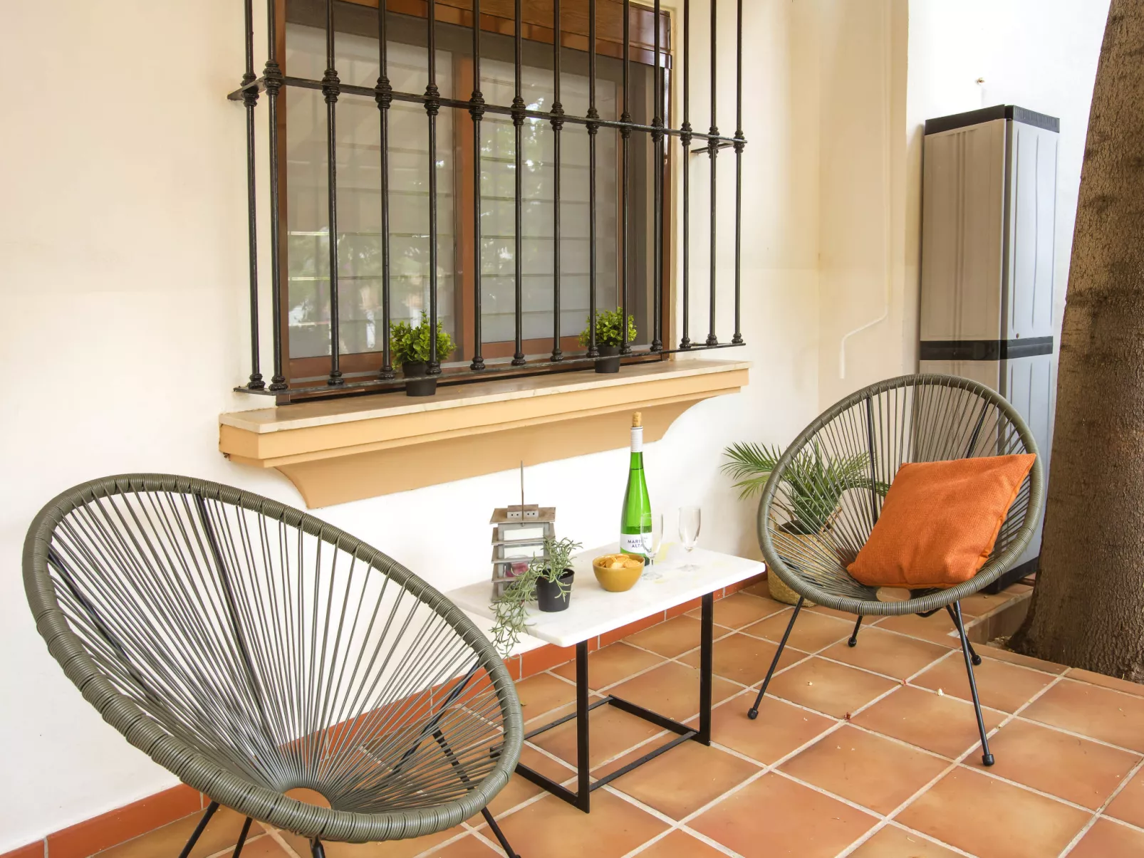 El Patio-Dedans