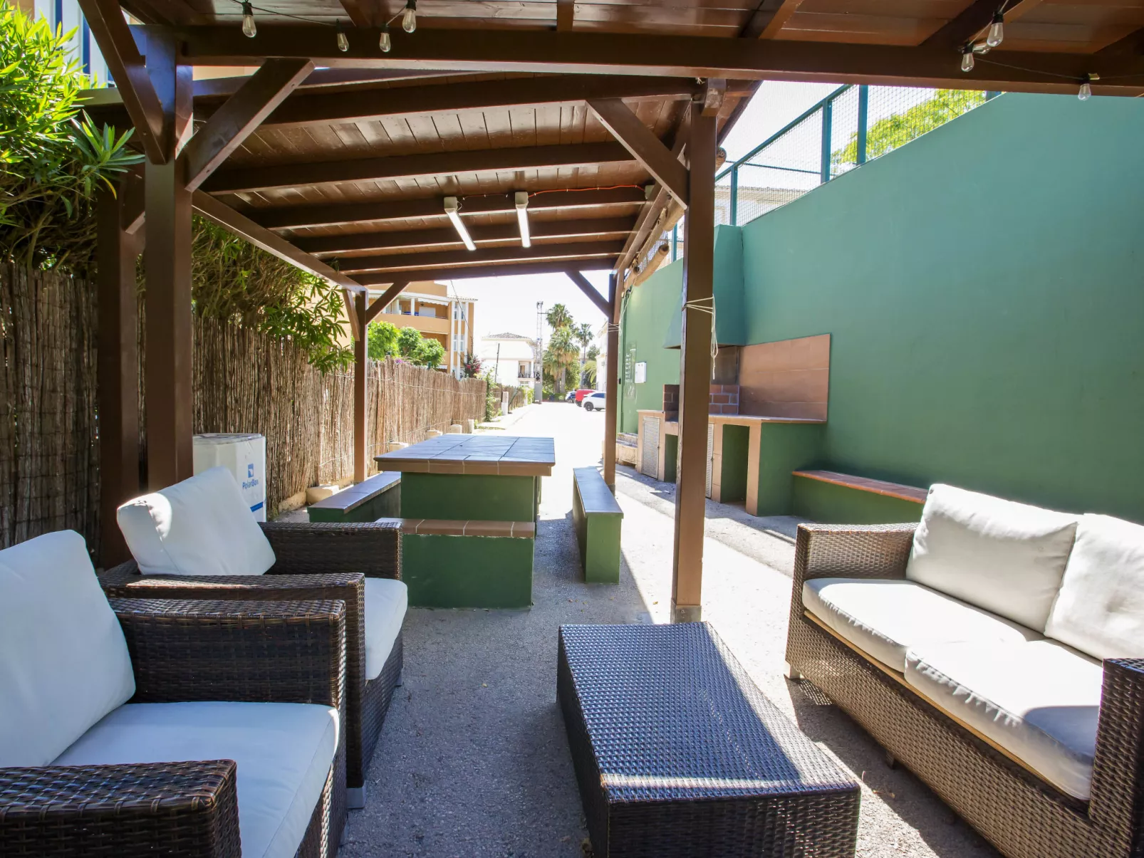 El Patio-Dedans