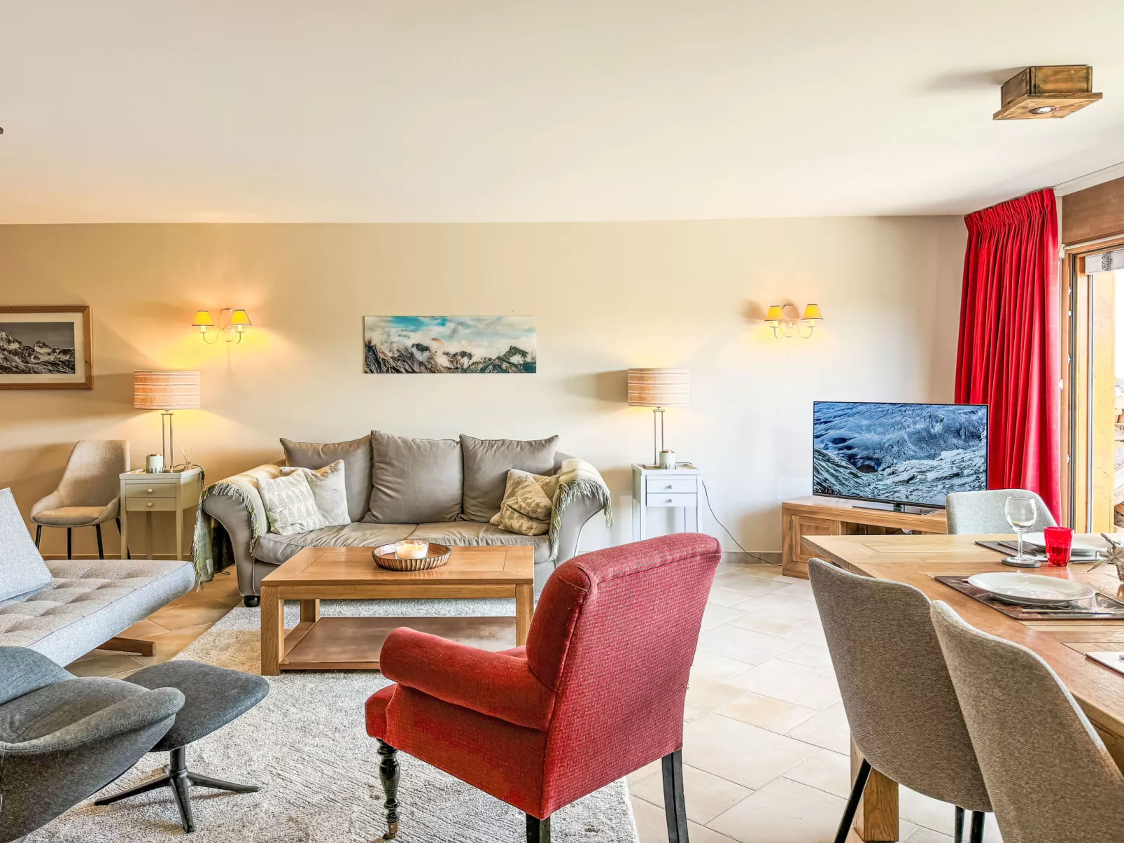 Cor des Alpes 2-Inside