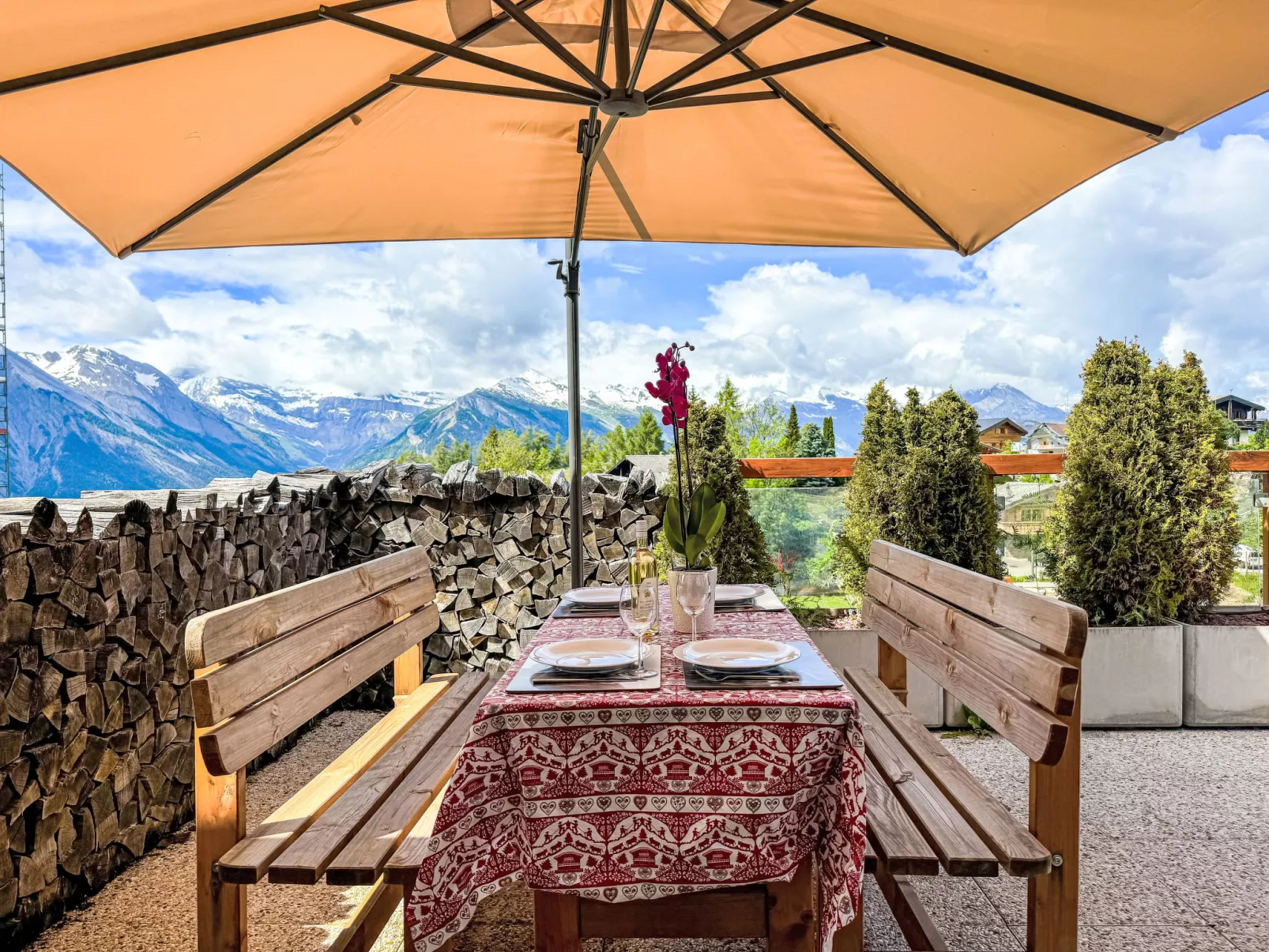 Cor des Alpes 2-Outside