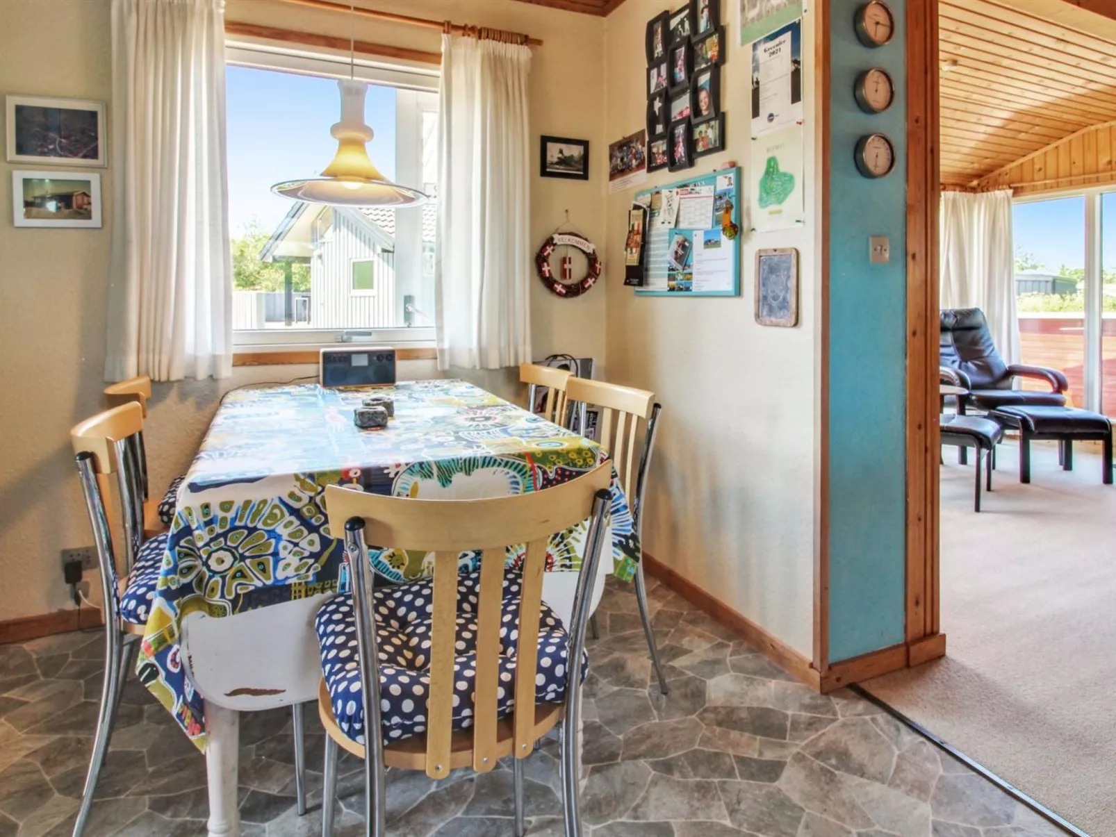 "Veijo" - 800m from the sea-Inside