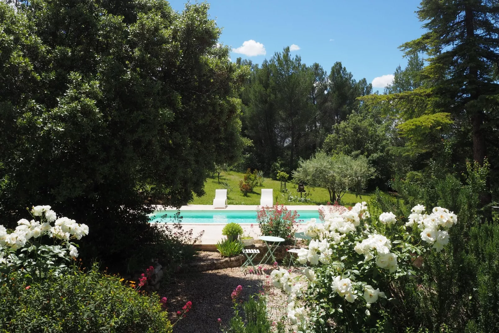 Ferienhaus in Villes-sur-Auzon-Gardens summer