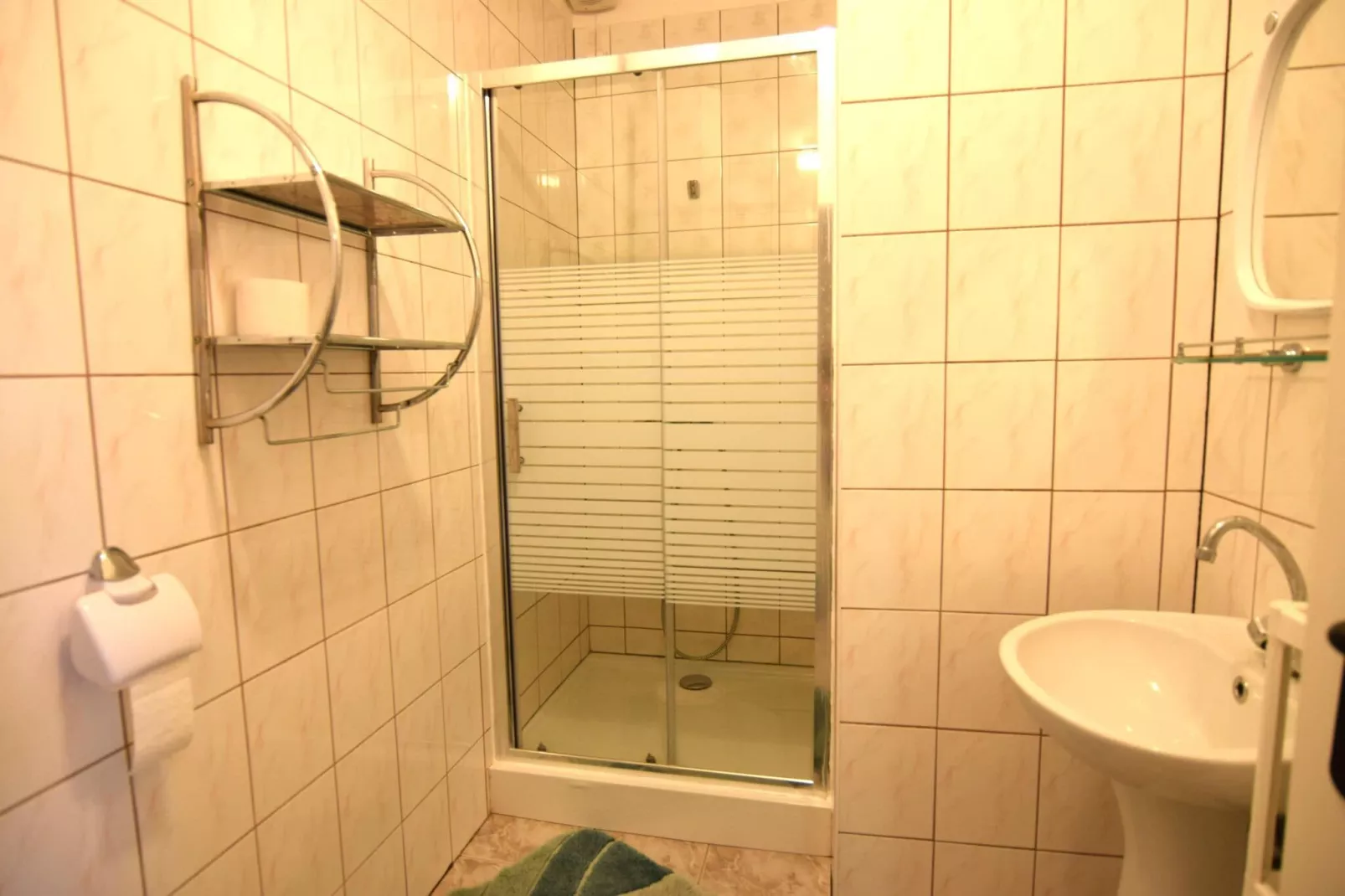 Holiday flat in Kopalino-Bathroom