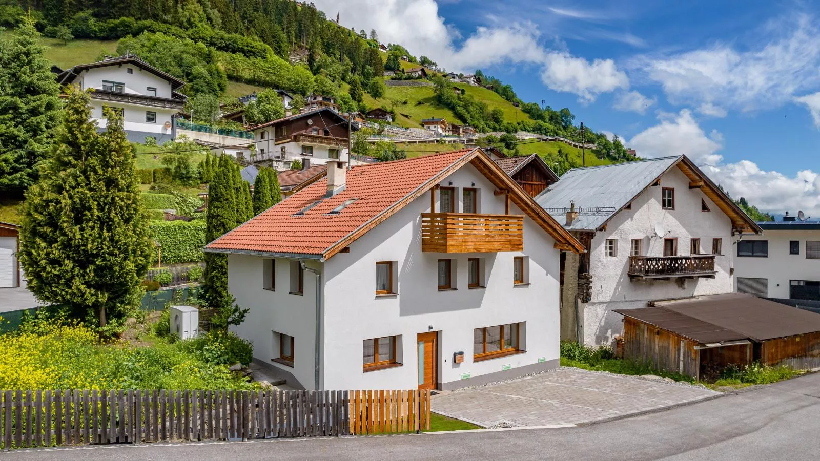 Chalet Bergglück-Exterior summer