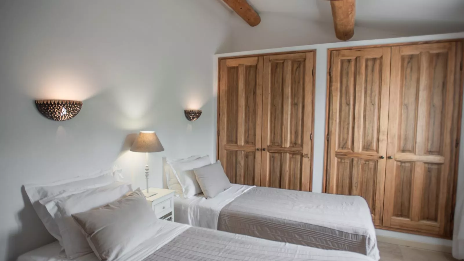 La Cadeline-Bedroom