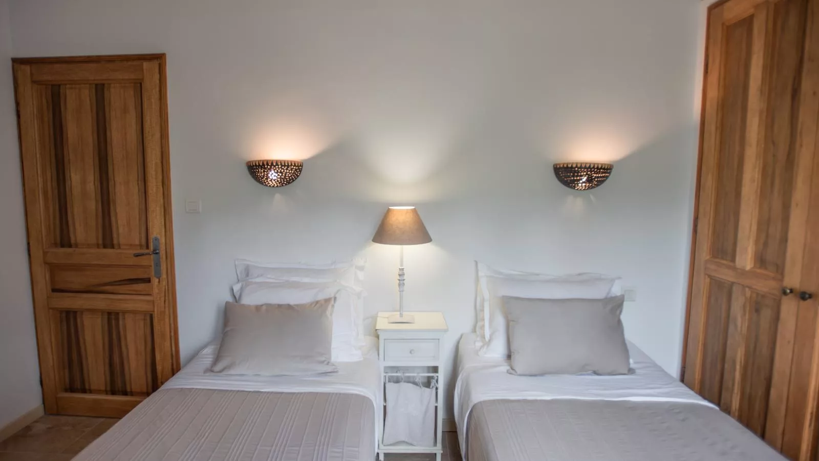 La Cadeline-Bedroom