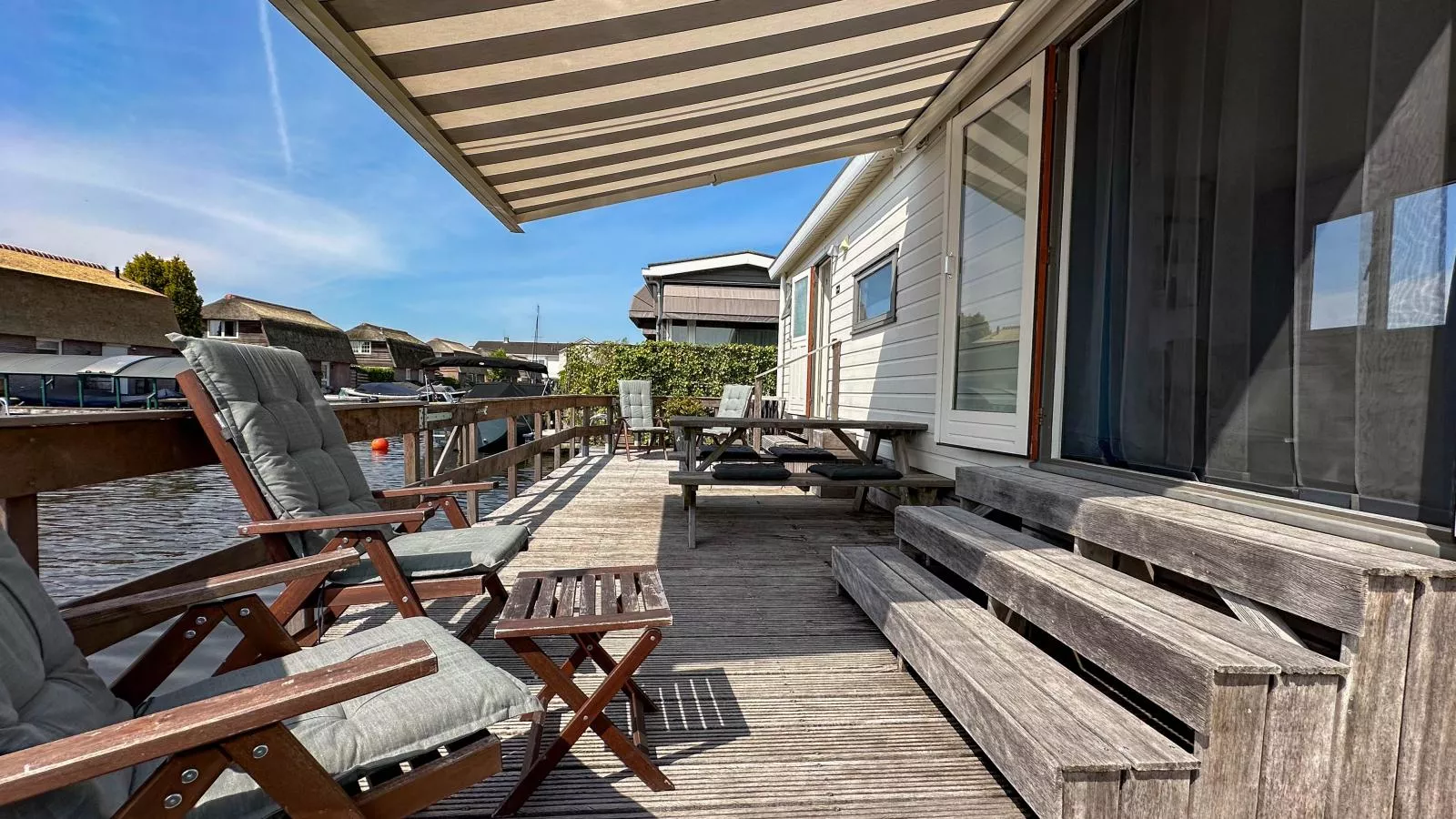 Blauwborst 24-18-Balcon-terrasse