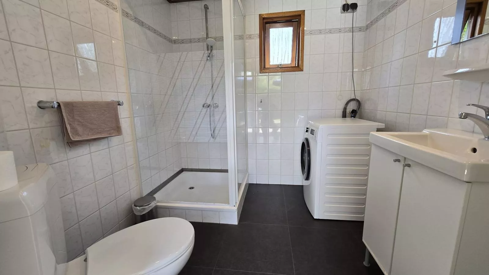 Torenvalk-Bathroom