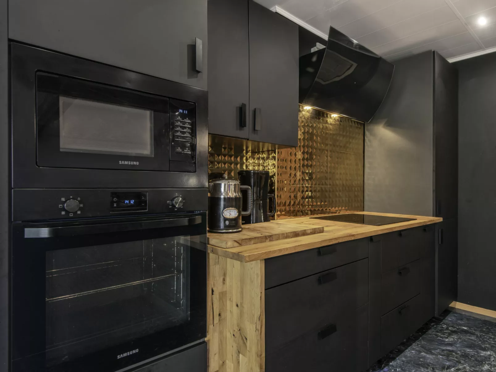 Country House Premium-Drinnen