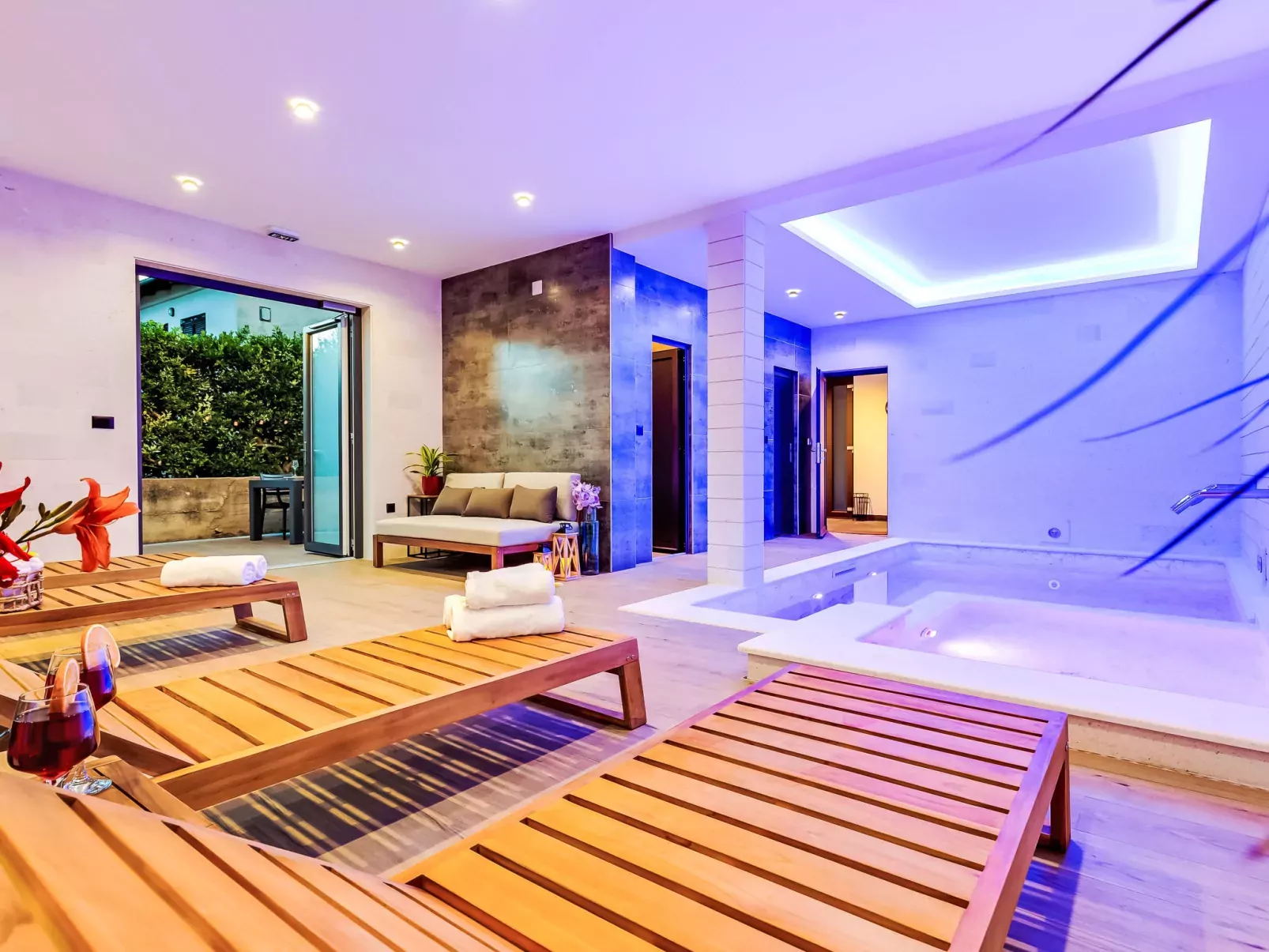 Luxury Villa Terra Maiorum-Inside