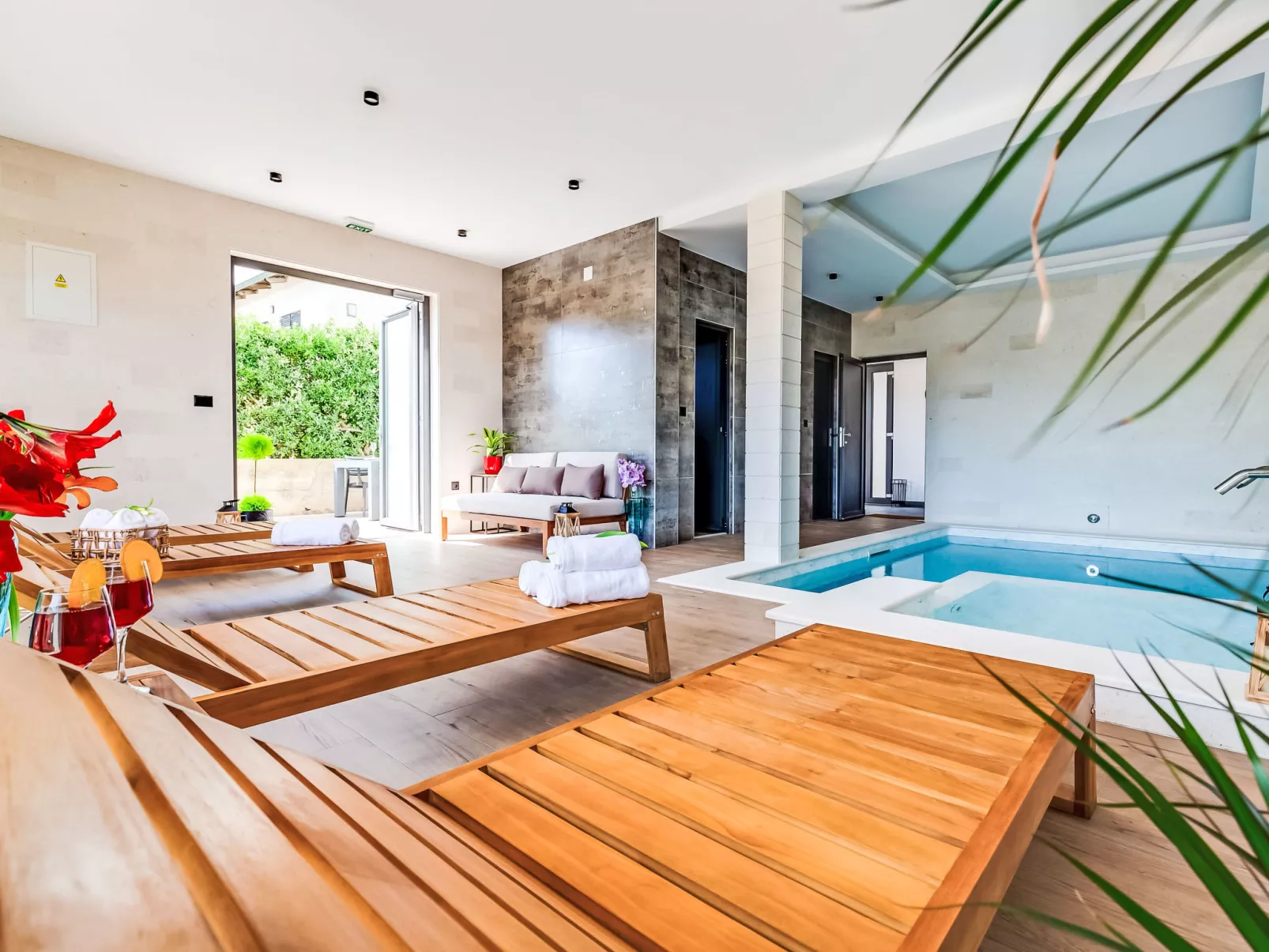 Luxury Villa Terra Maiorum-Inside