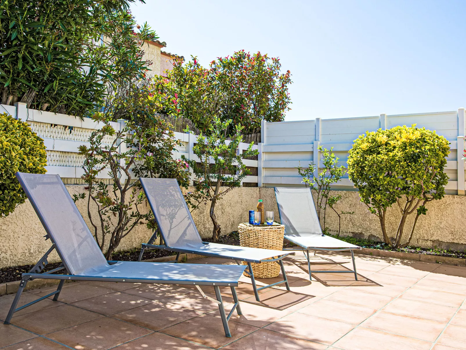 Villa 12 Cassin-Outside