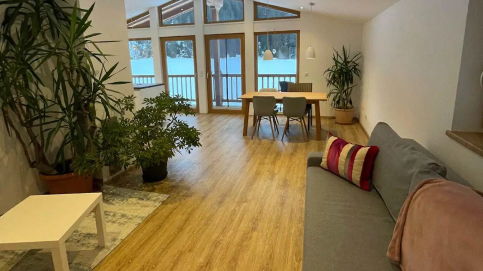 Schiedhof Loft-Dining room