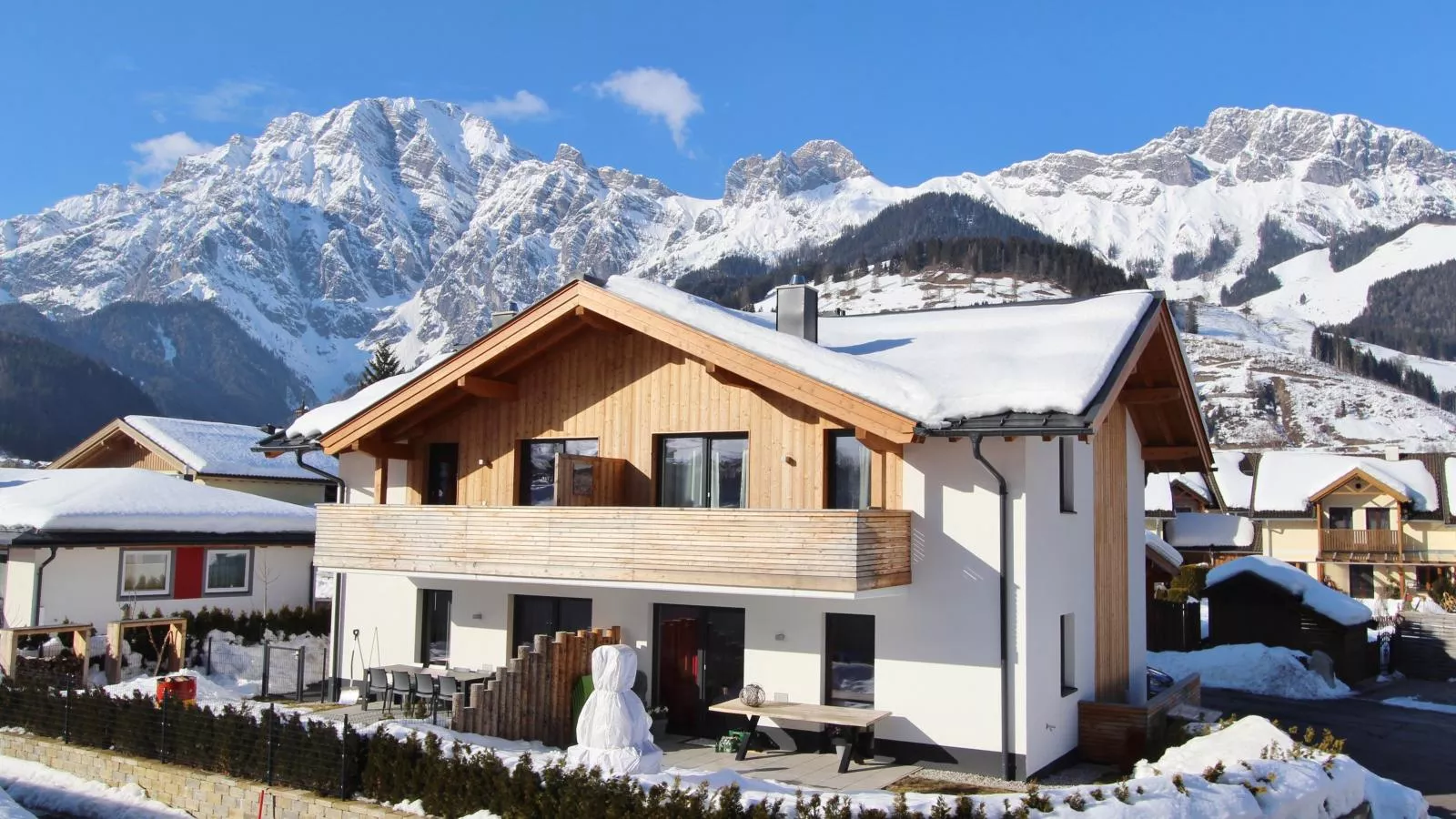 Ferdinand B-Exterior winter