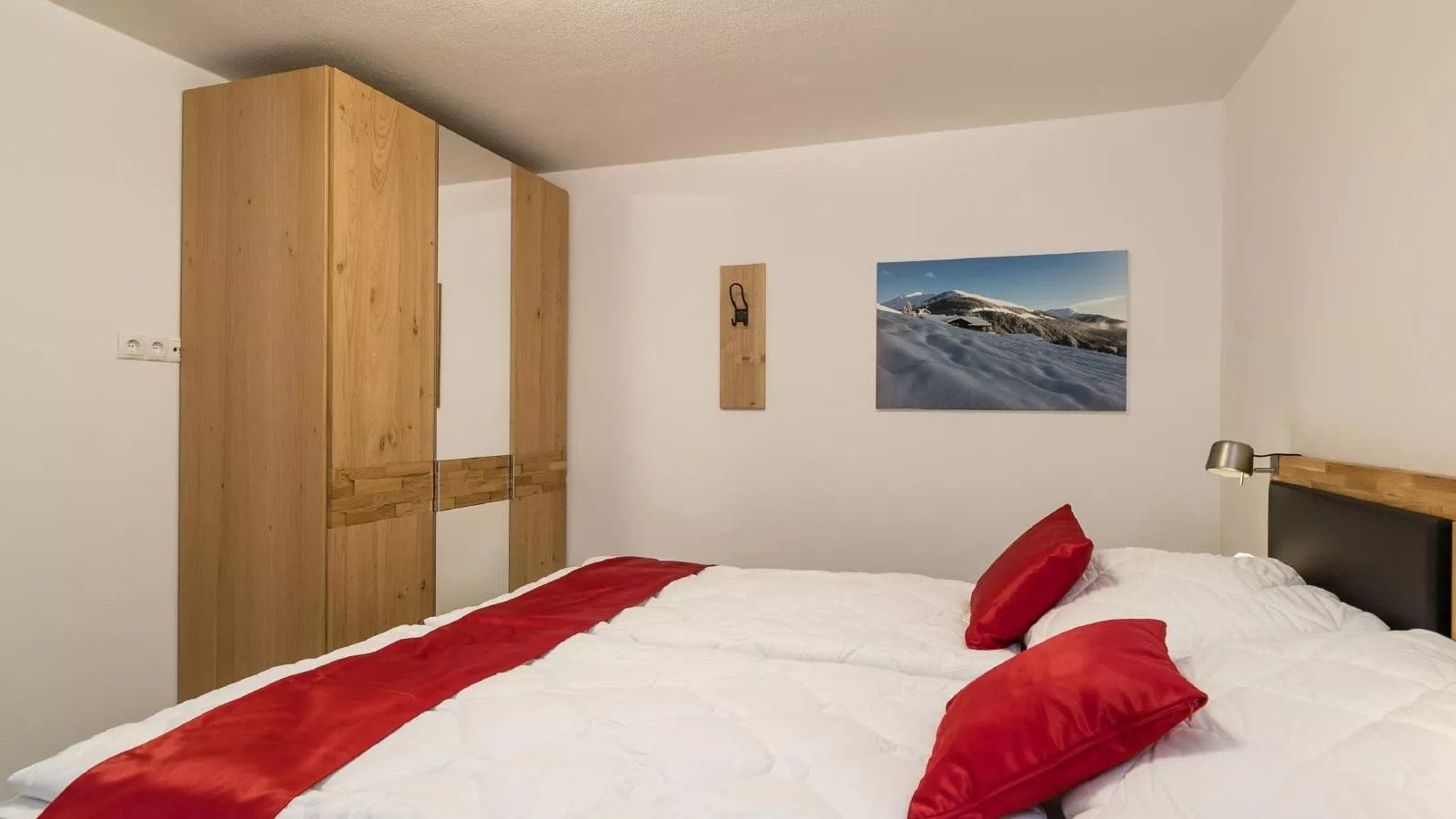 Ferdinand A-Bedroom