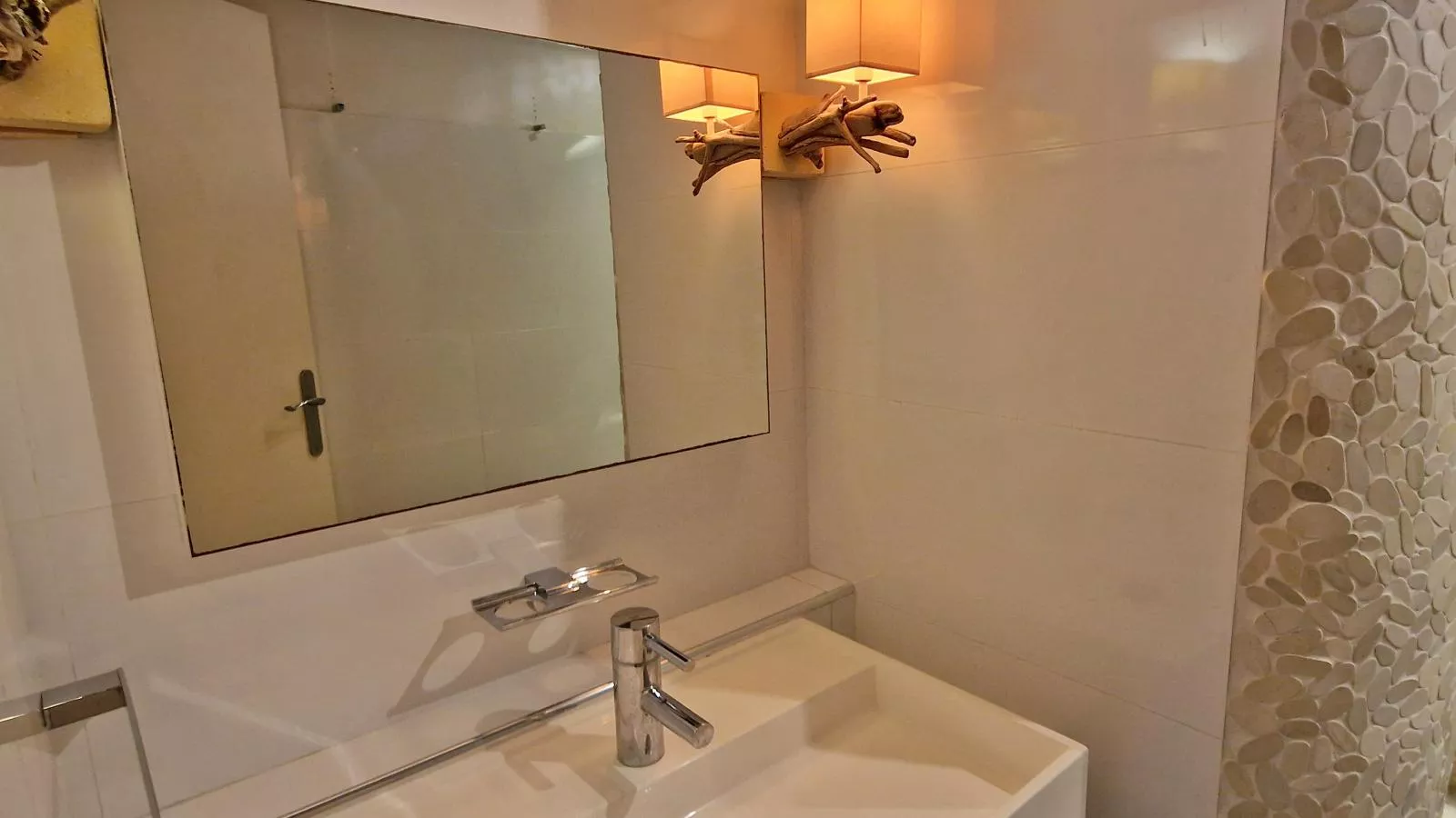 Lessix 8-Salle de bain