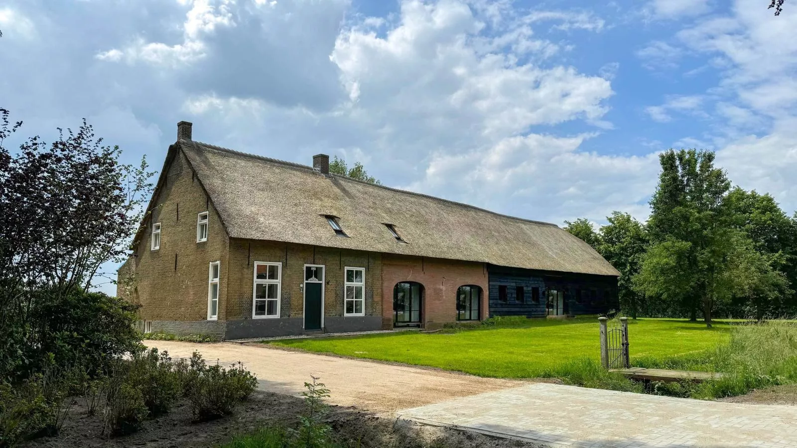 Het Hoevehuys-Exterior summer