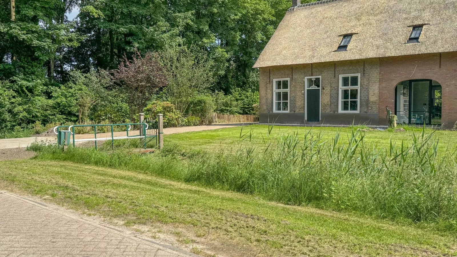 Het Hoevehuys-Exterior summer