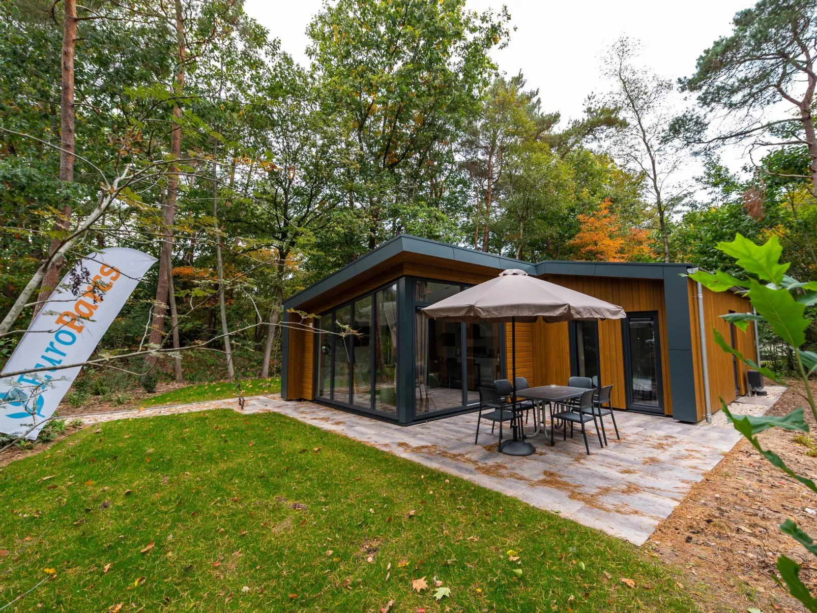 Fins Chalet-Outside