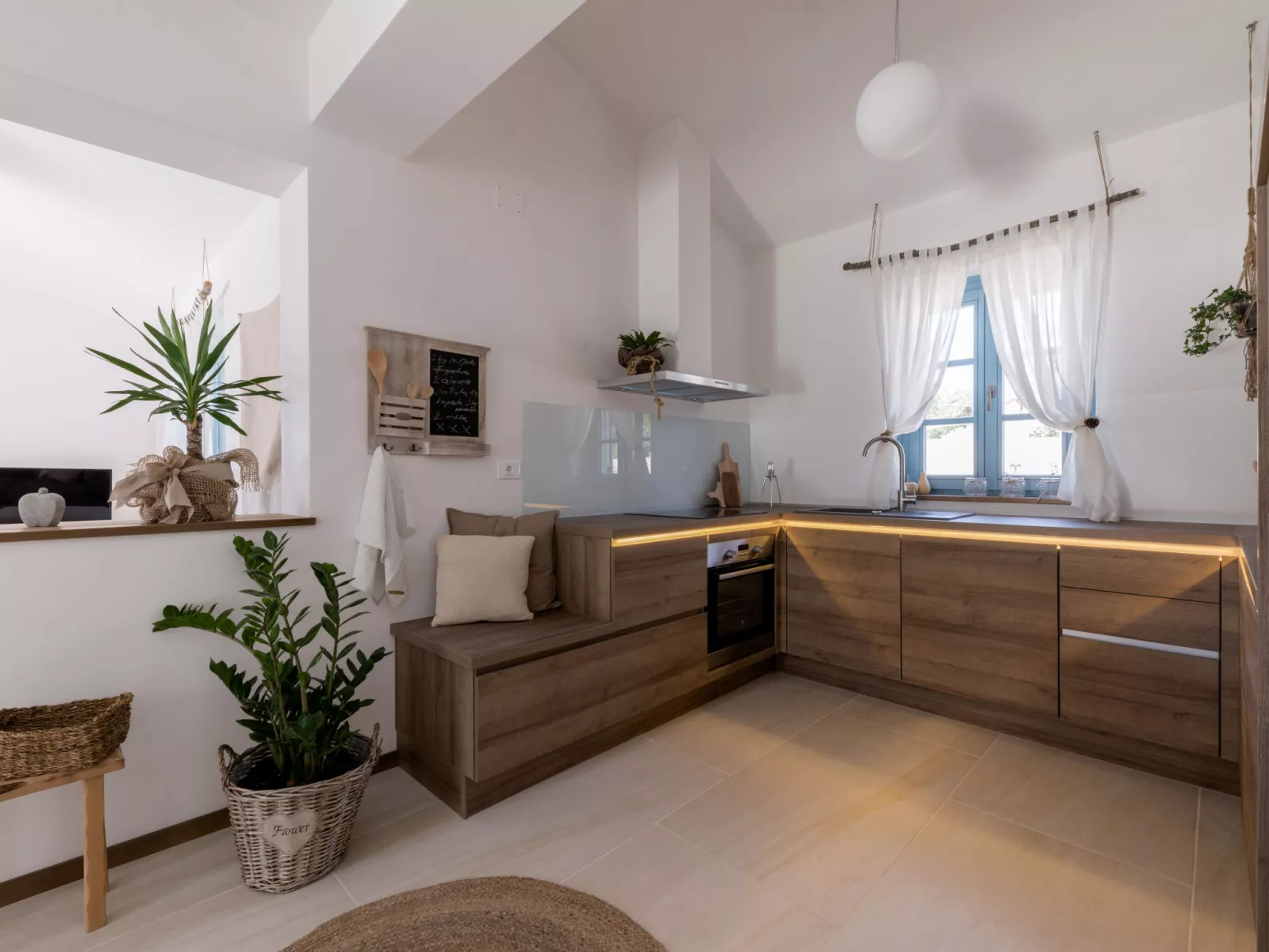 Villa Figlica-Inside