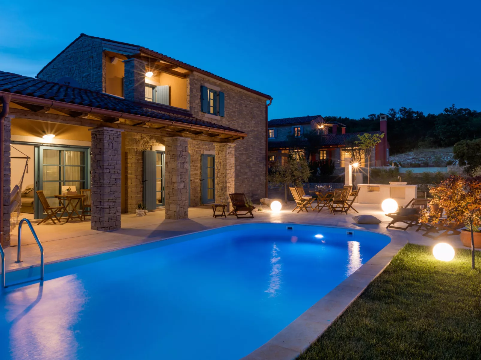 Villa Figlica-Outside