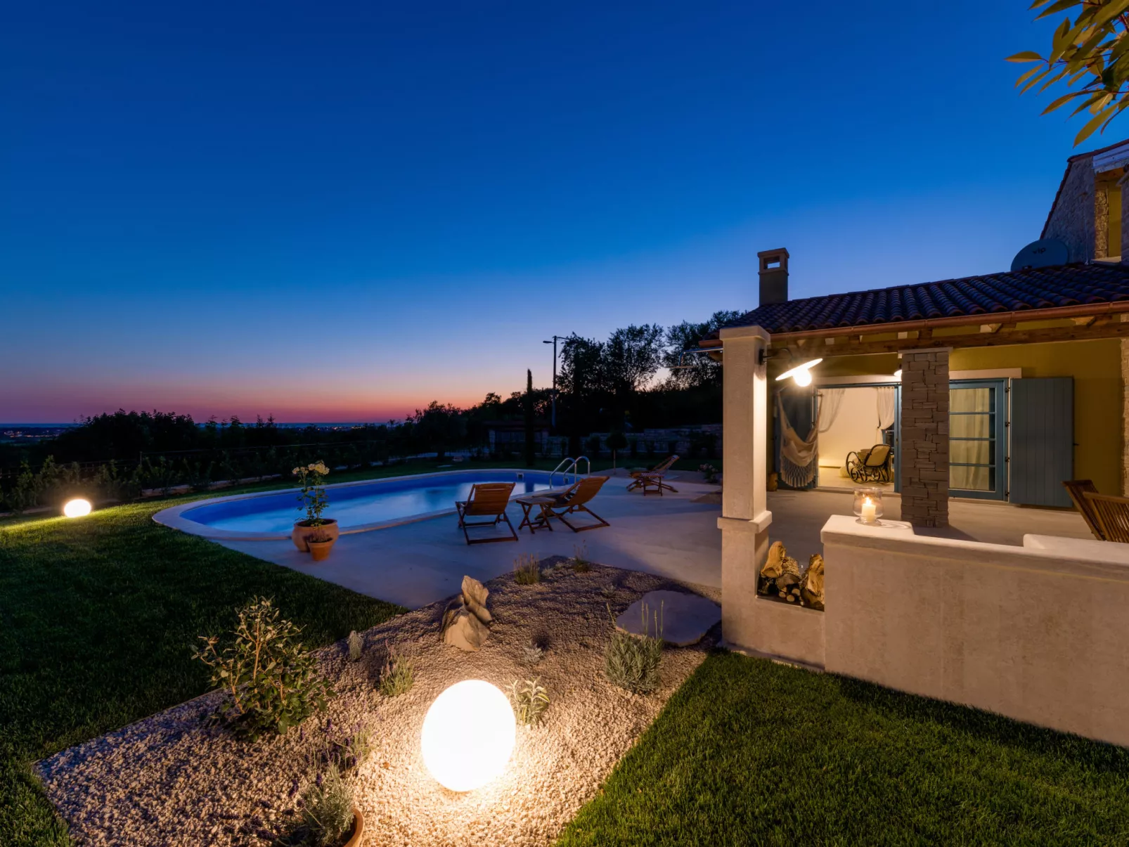 Villa Toscana-Outside