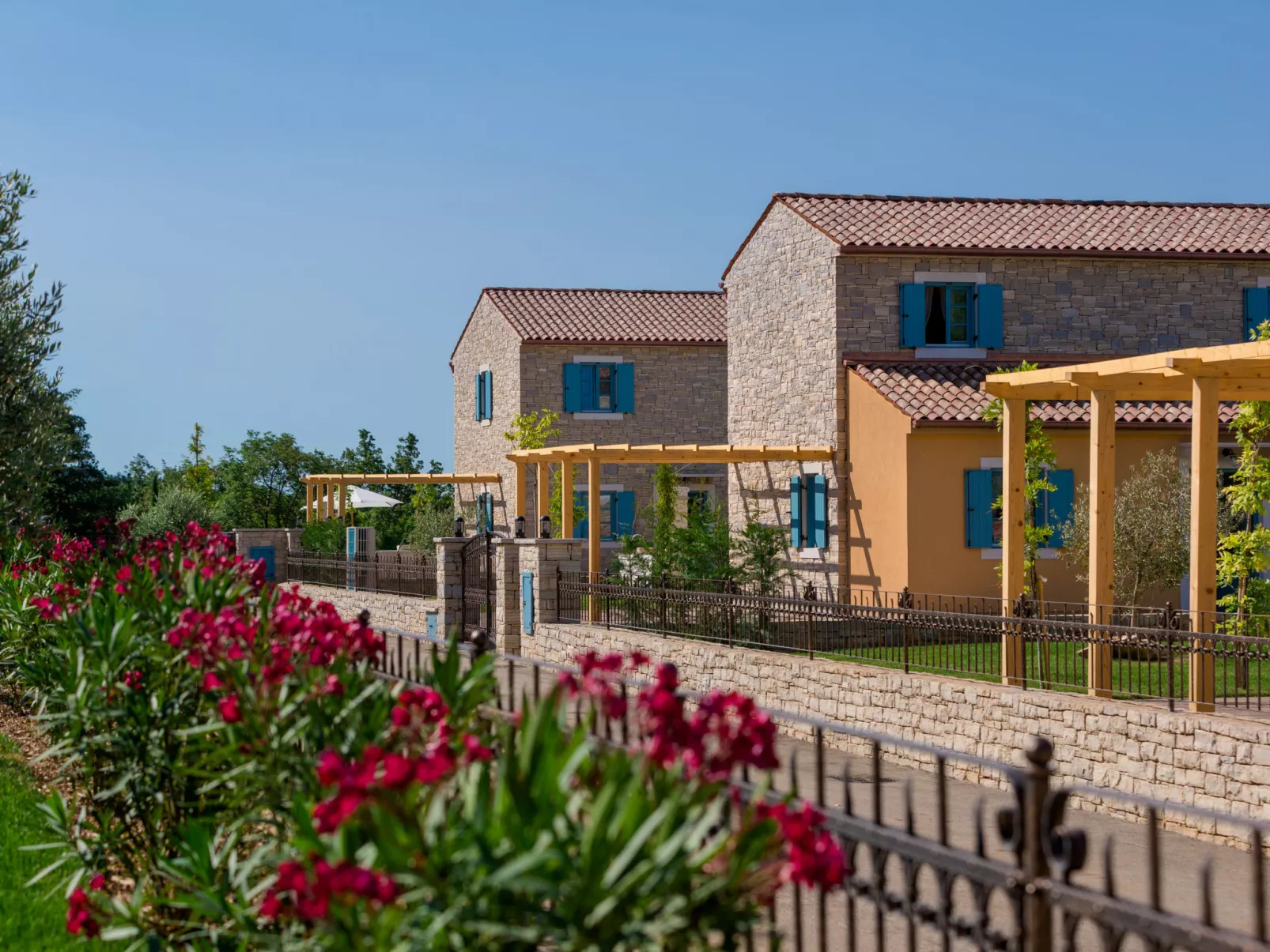 Villa Toscana-Outside