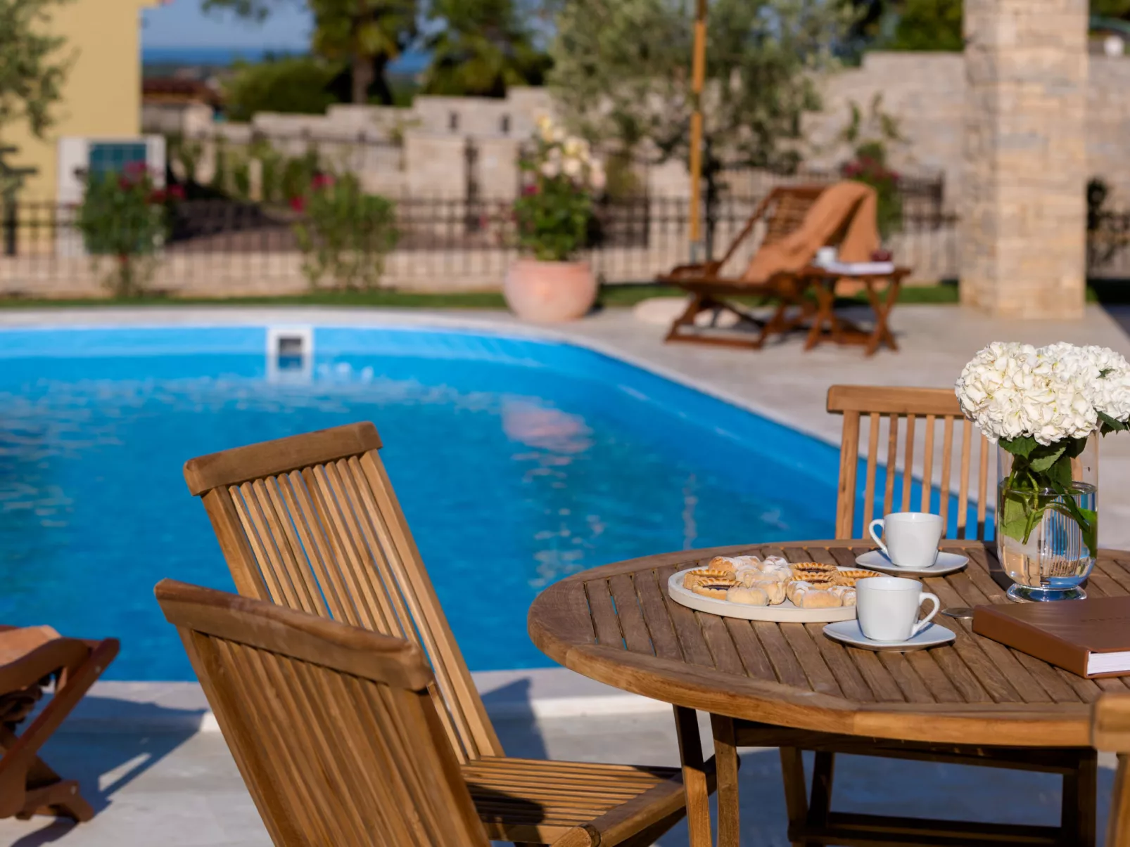 Villa Griota-Outside