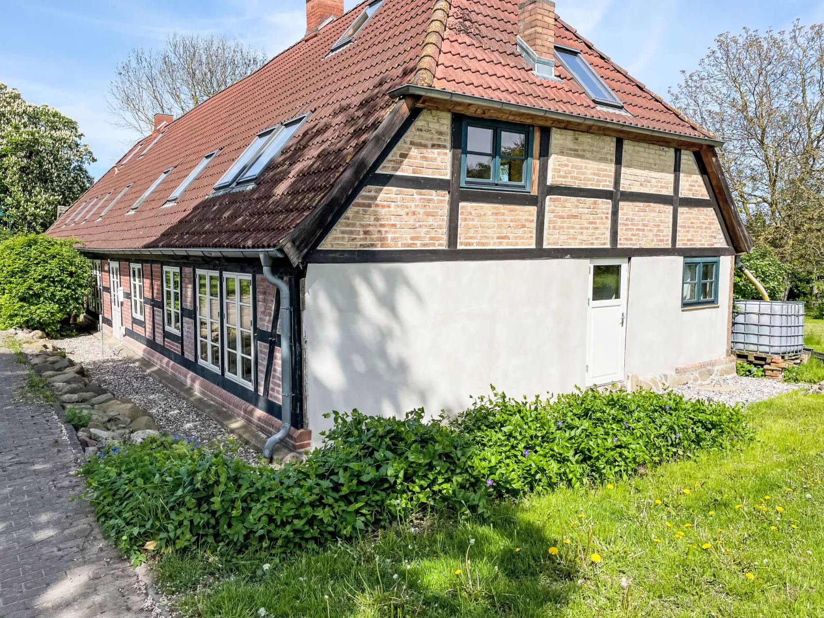 Eschengrund-Outside