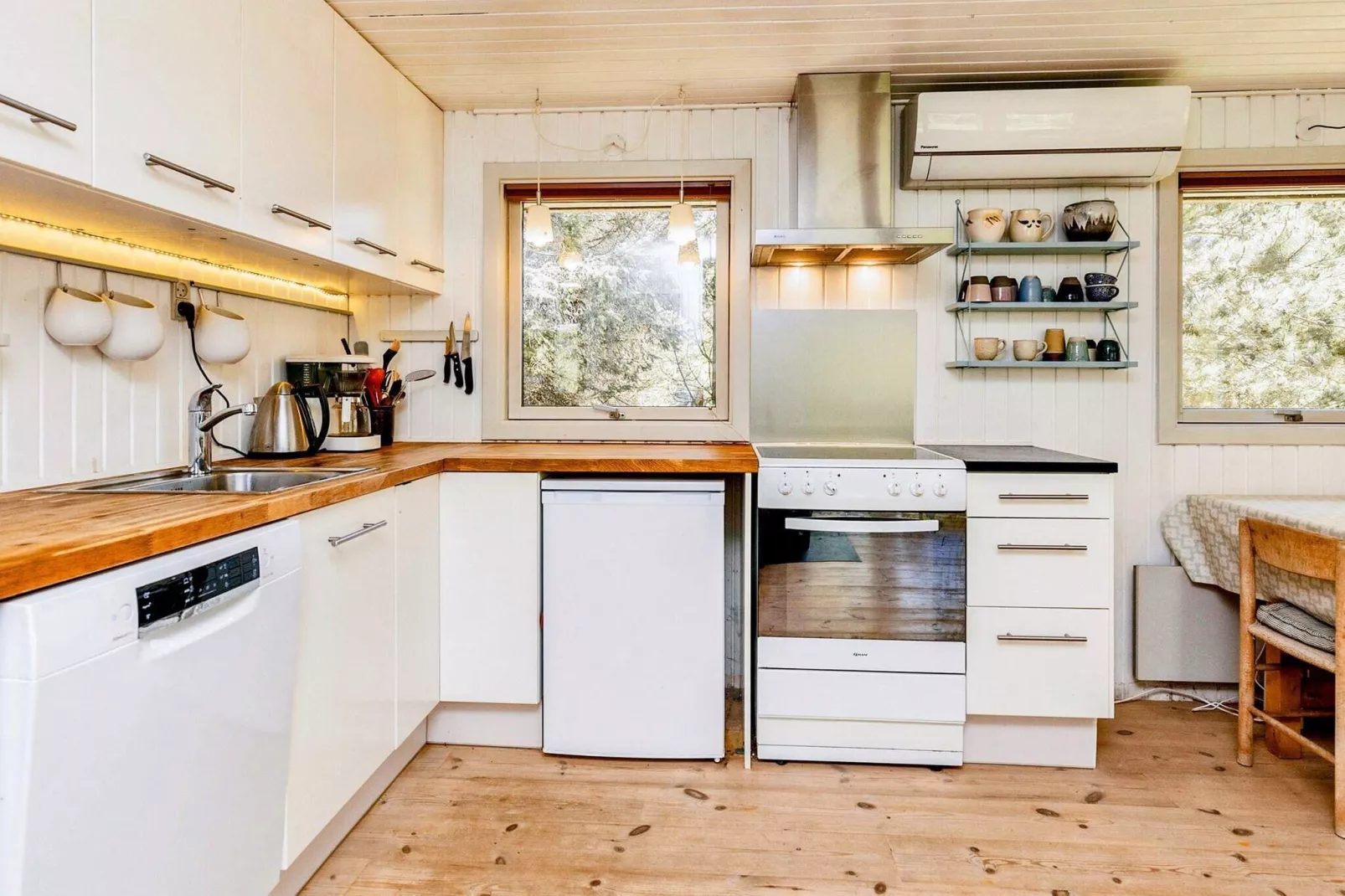 8 person holiday home in Pandrup-By Traum-Indoor