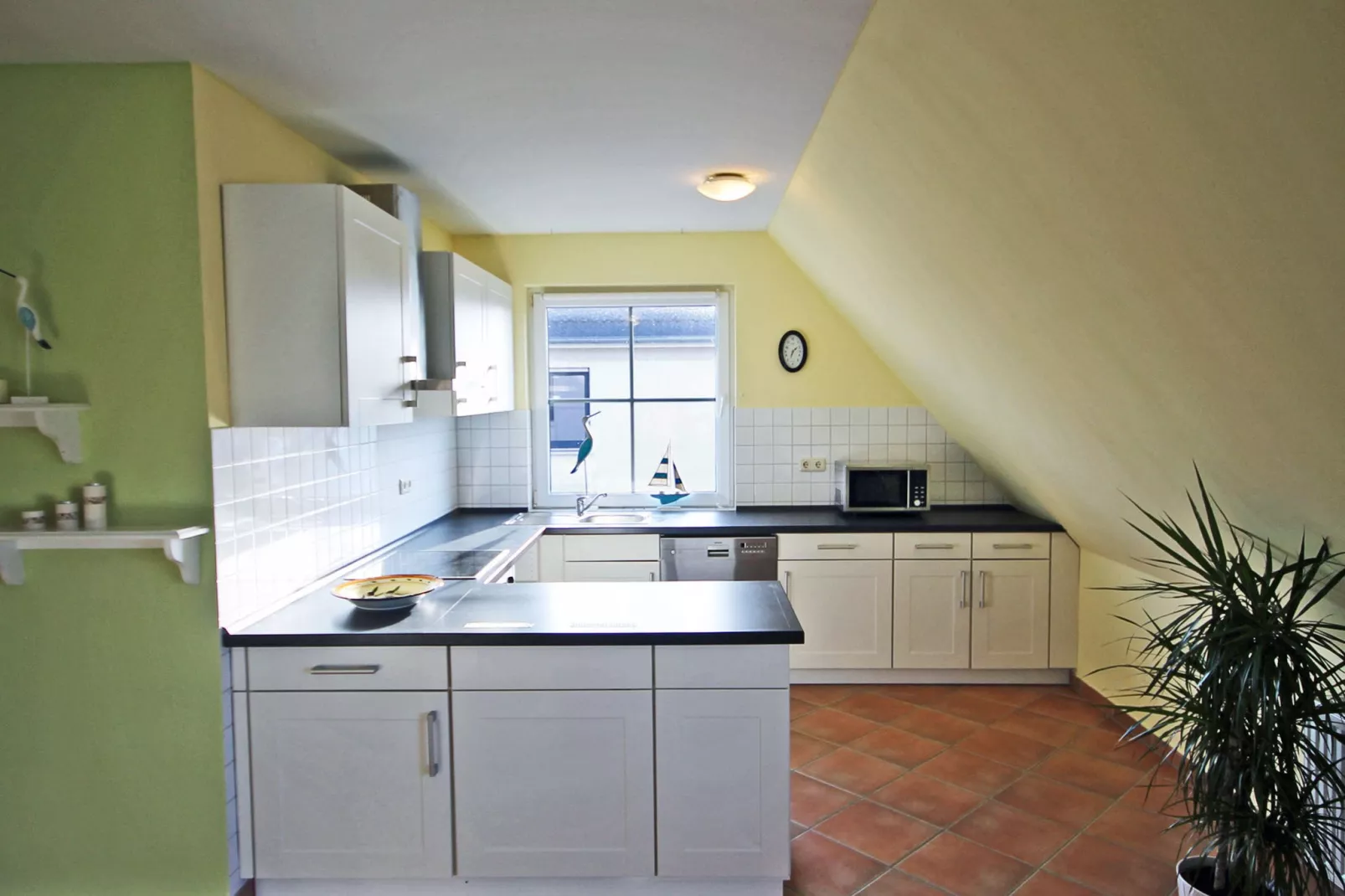 Minihus - Obergeschoss mit Balkon-Kitchen