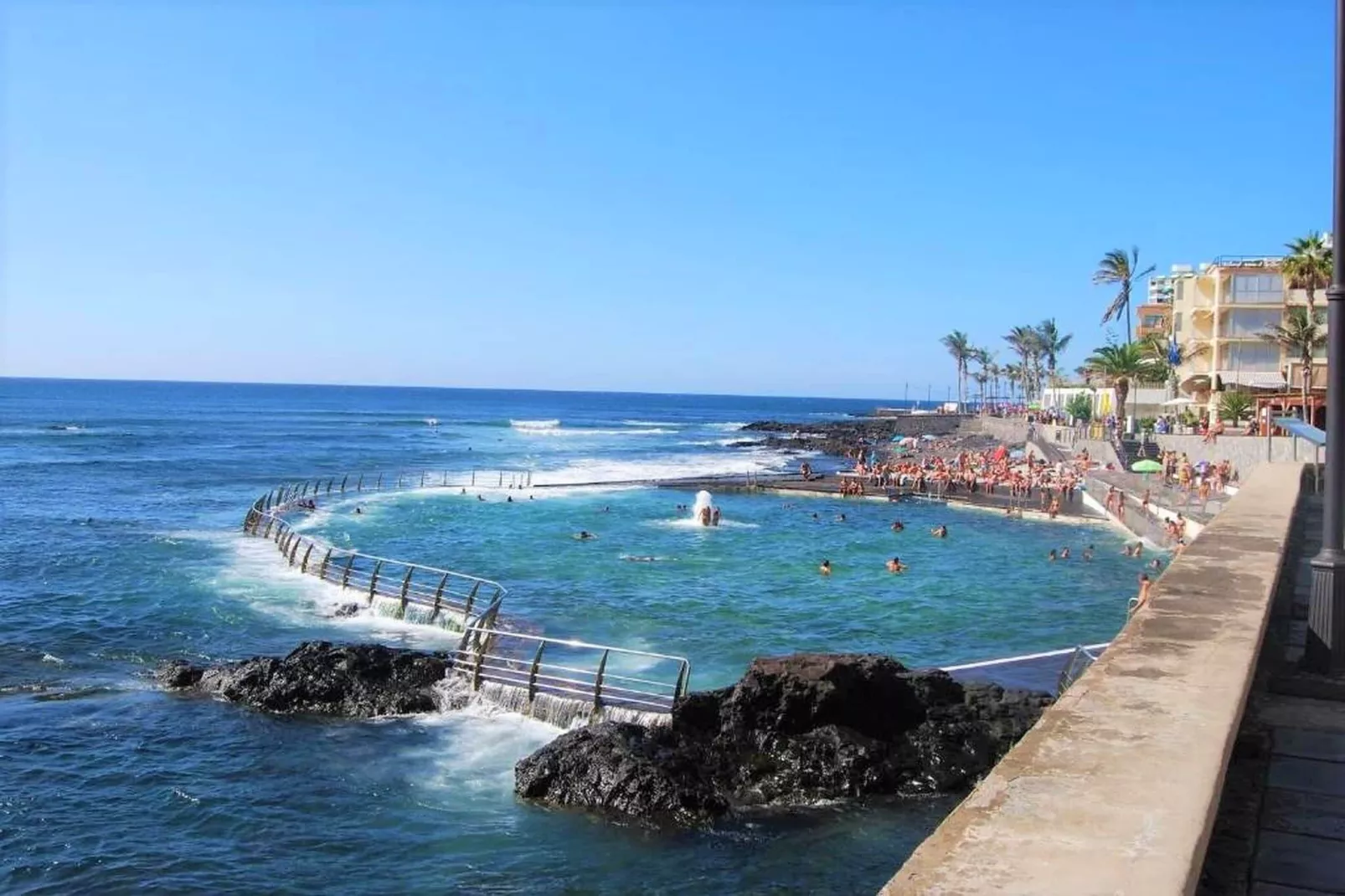 Las Salinas del Mar-Areas summer 20km