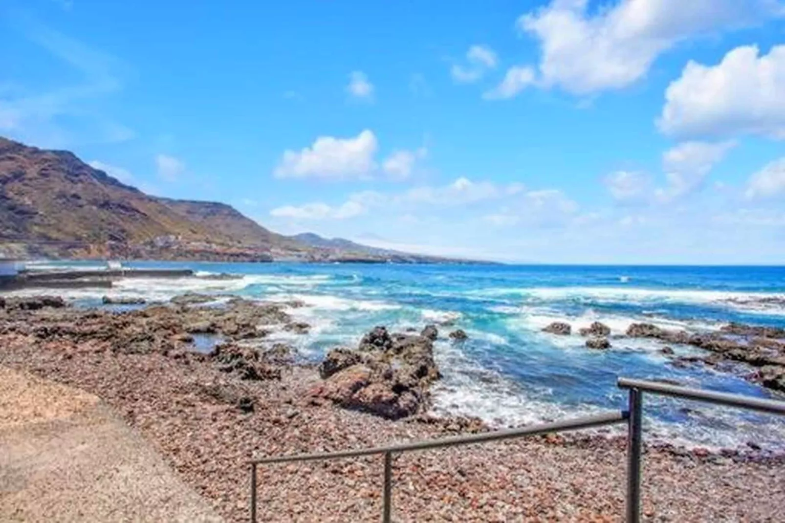 Las Salineras-Areas summer 20km