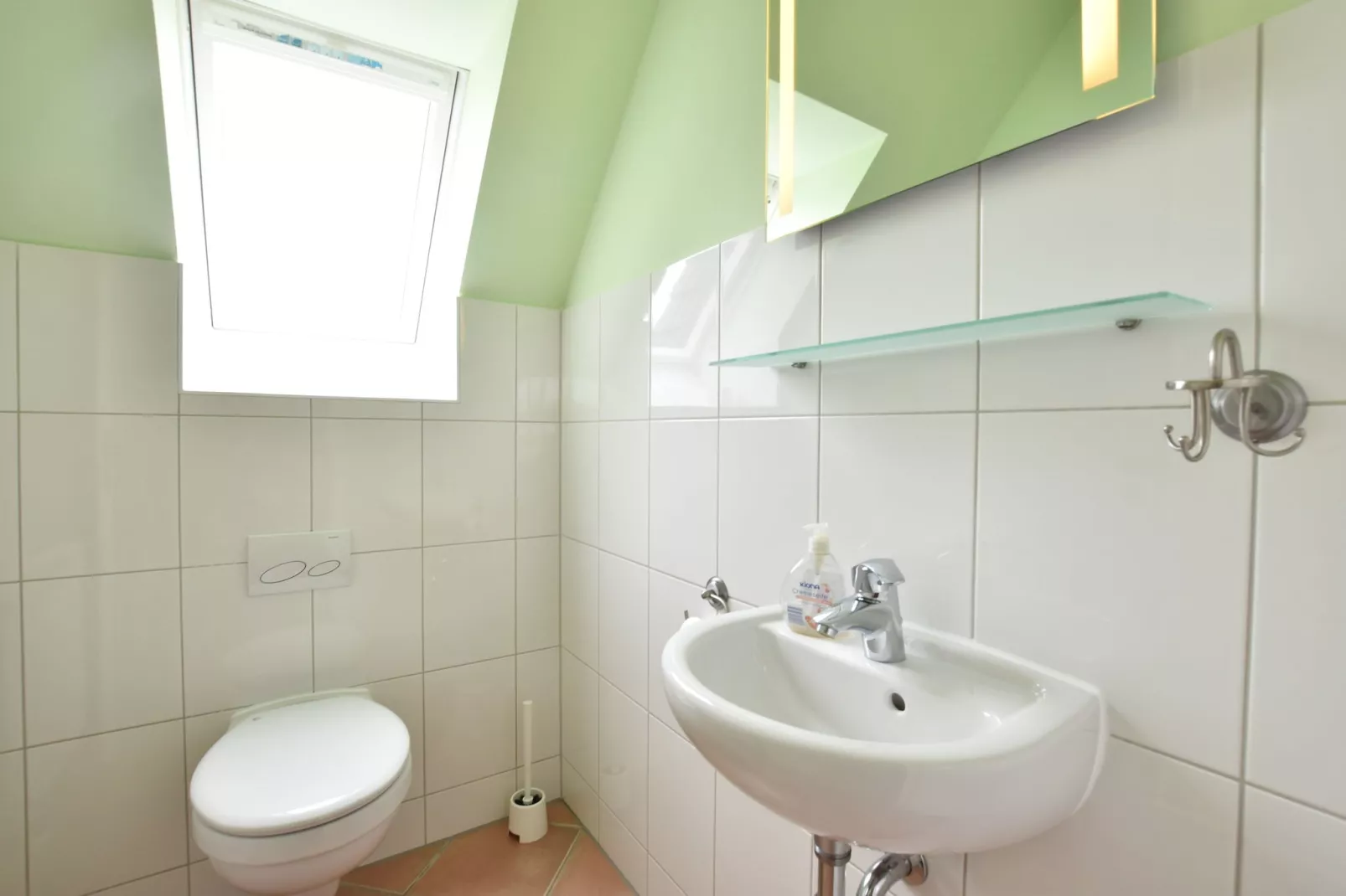 Minihus - Obergeschoss mit Balkon-Bathroom