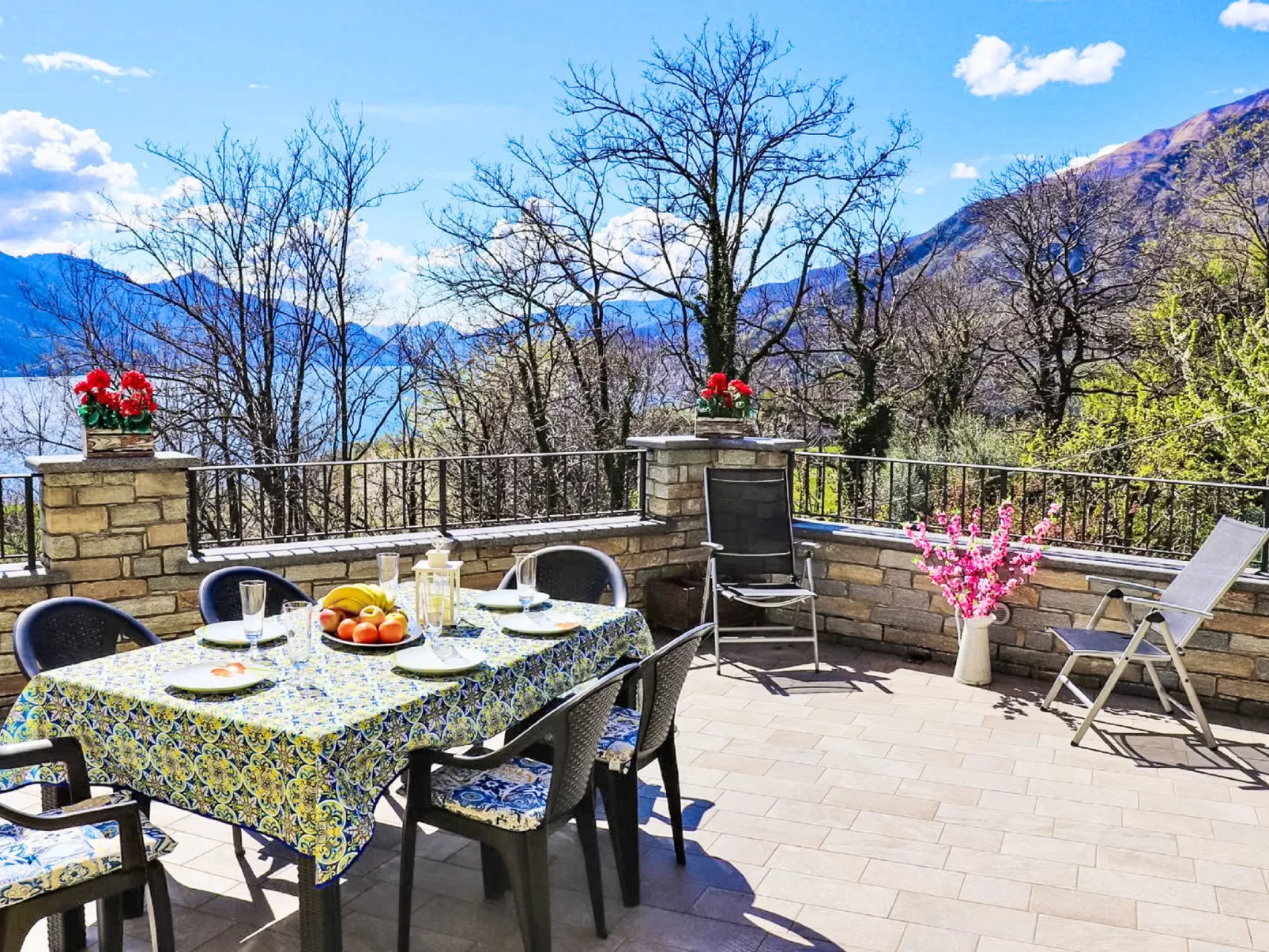 Raggio di Sole Apartment A-Outside