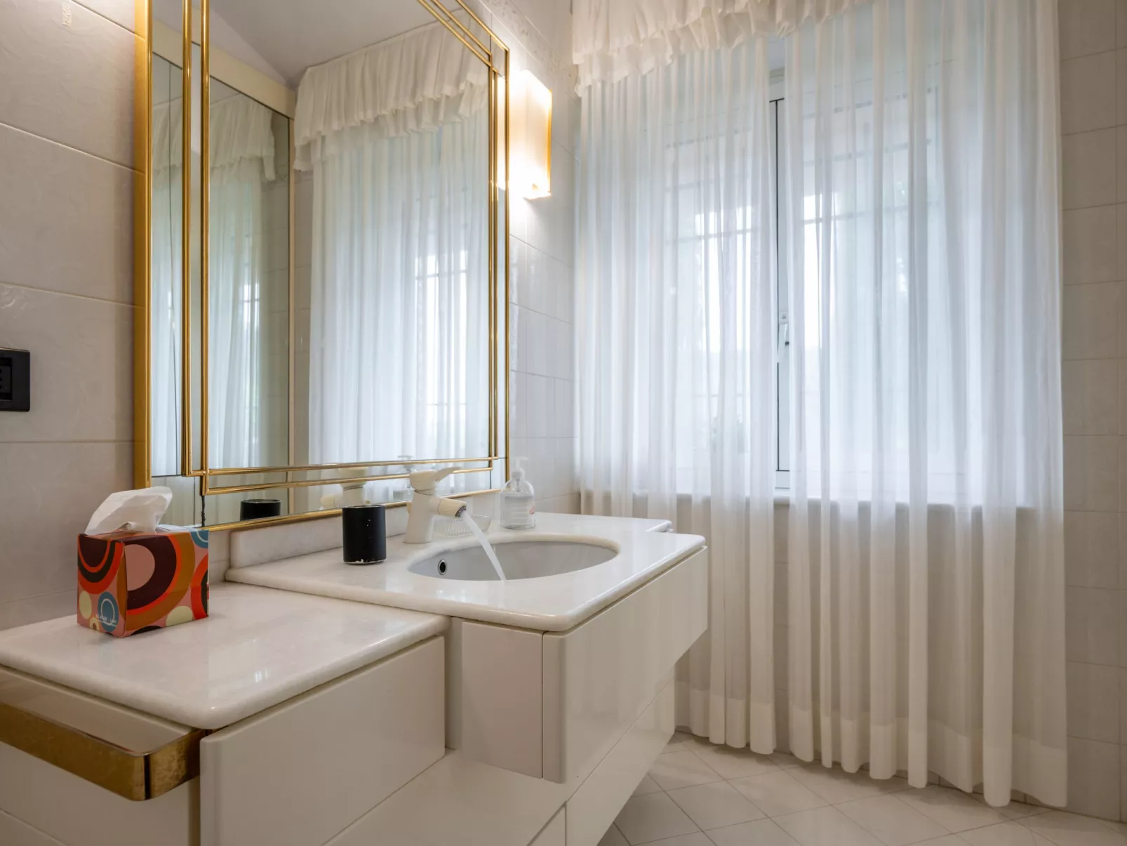 Baroncelli-Inside