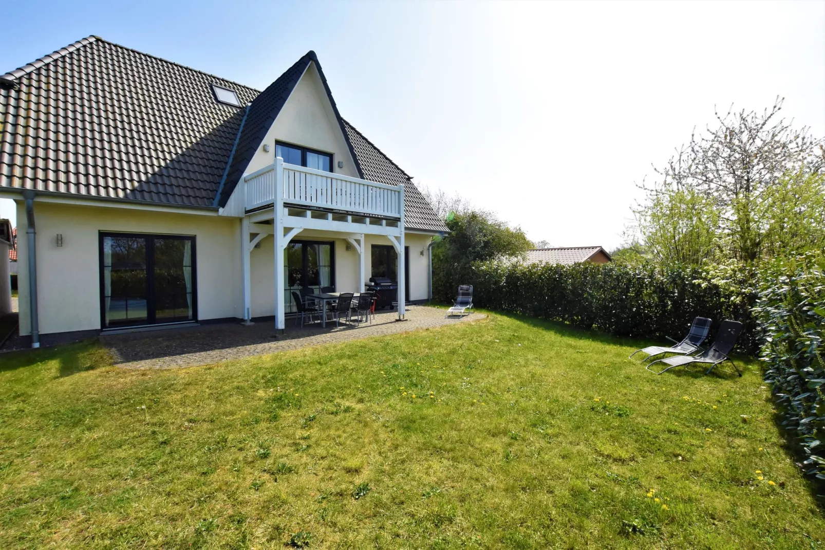 Jojohus - Erdgeschoss mit Terrasse-Exterior summer