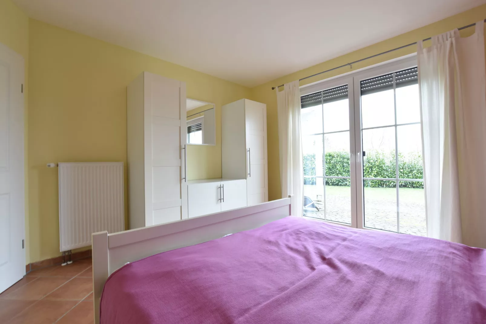 Jojohus - Erdgeschoss mit Terrasse-Bedroom