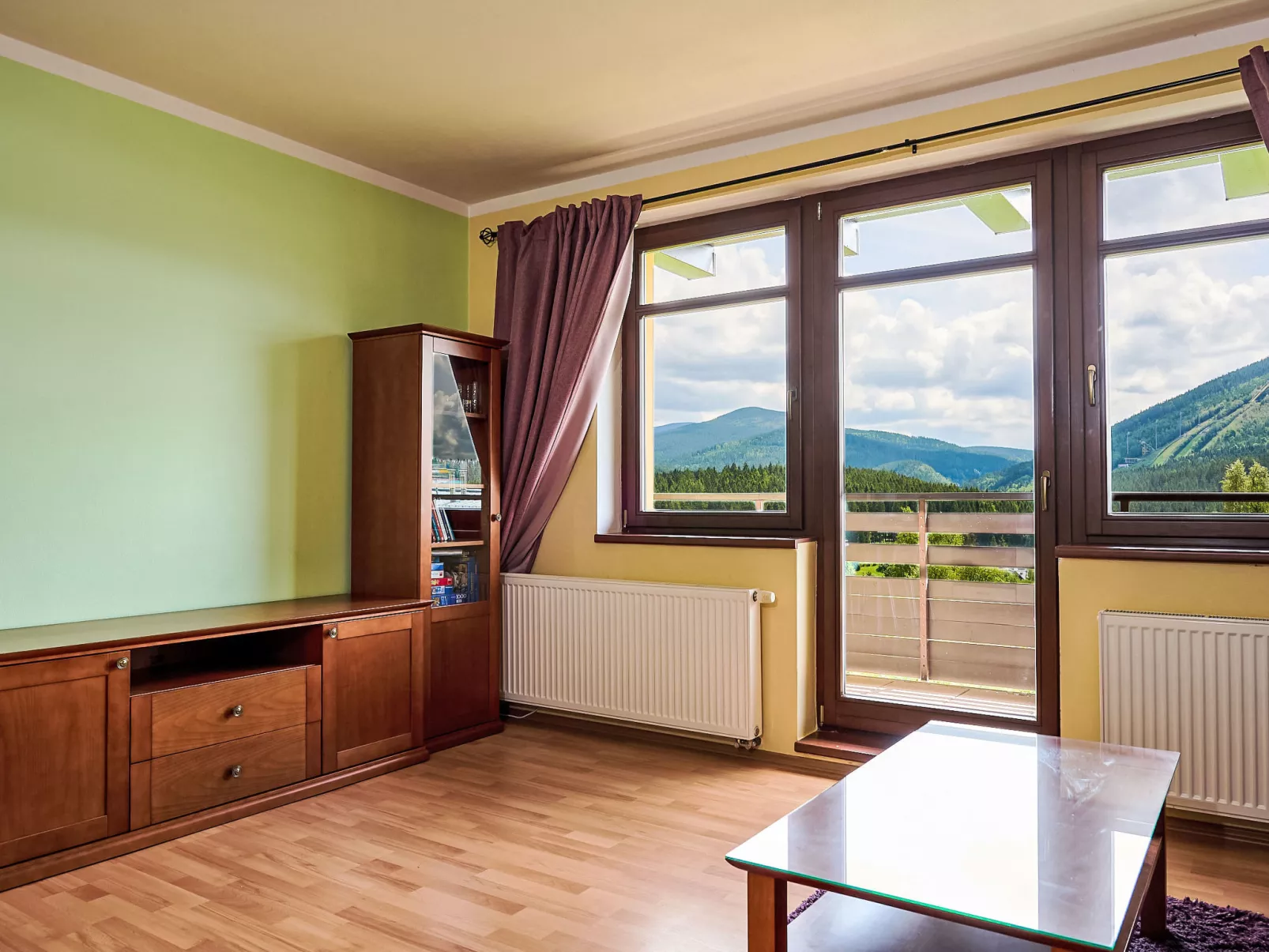 Sachrův Kopec-Inside