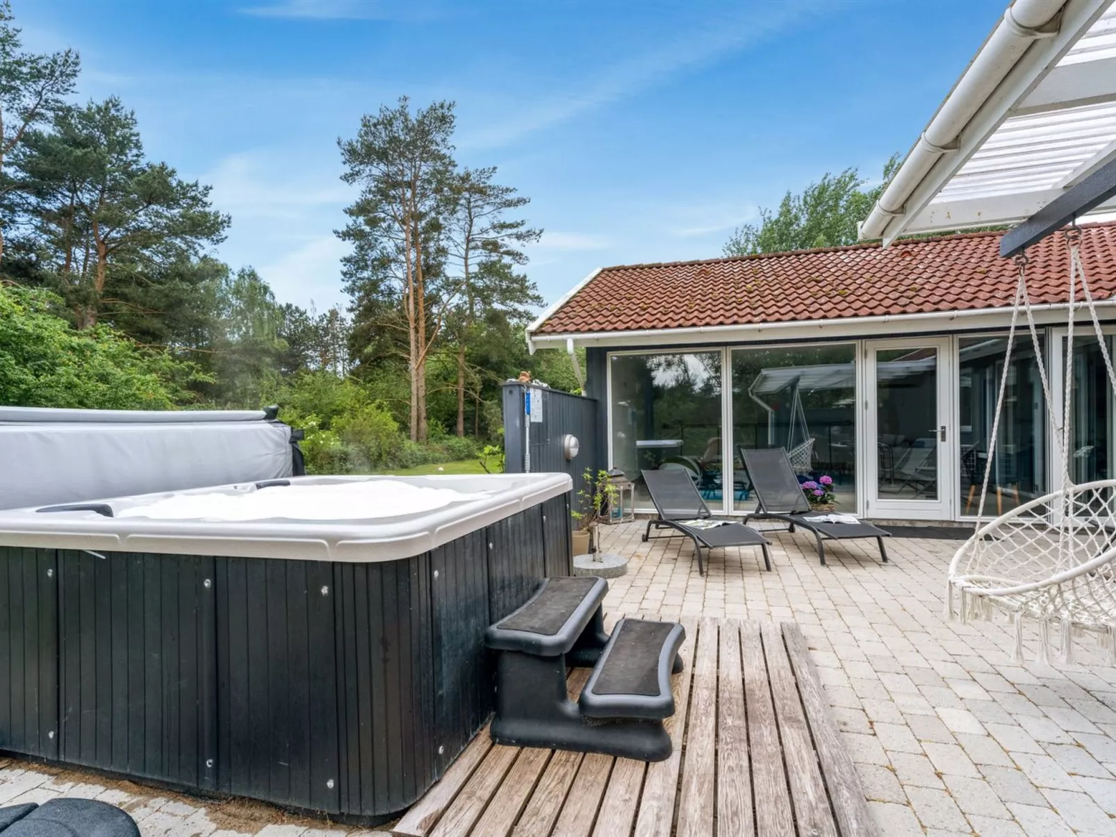 "Sverker" - 300m from the sea-Draußen
