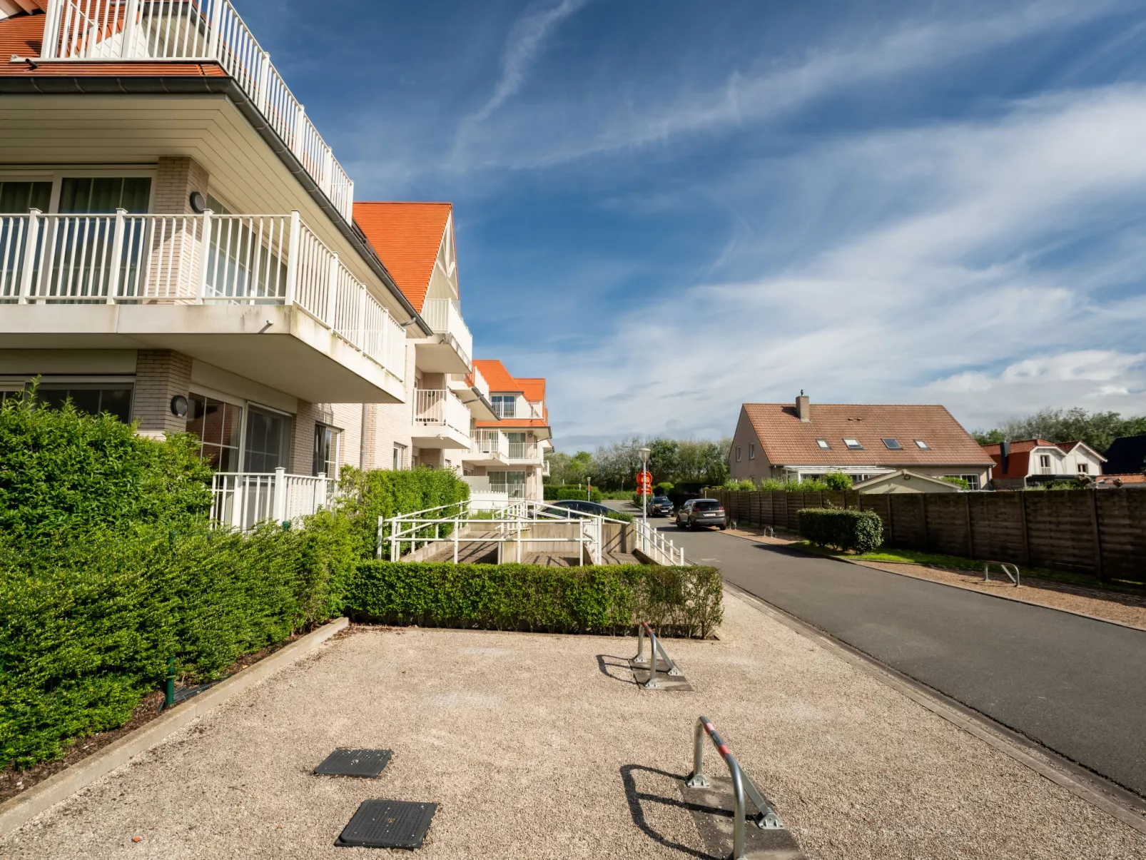 Cosy - bright top floor appartment-Outside