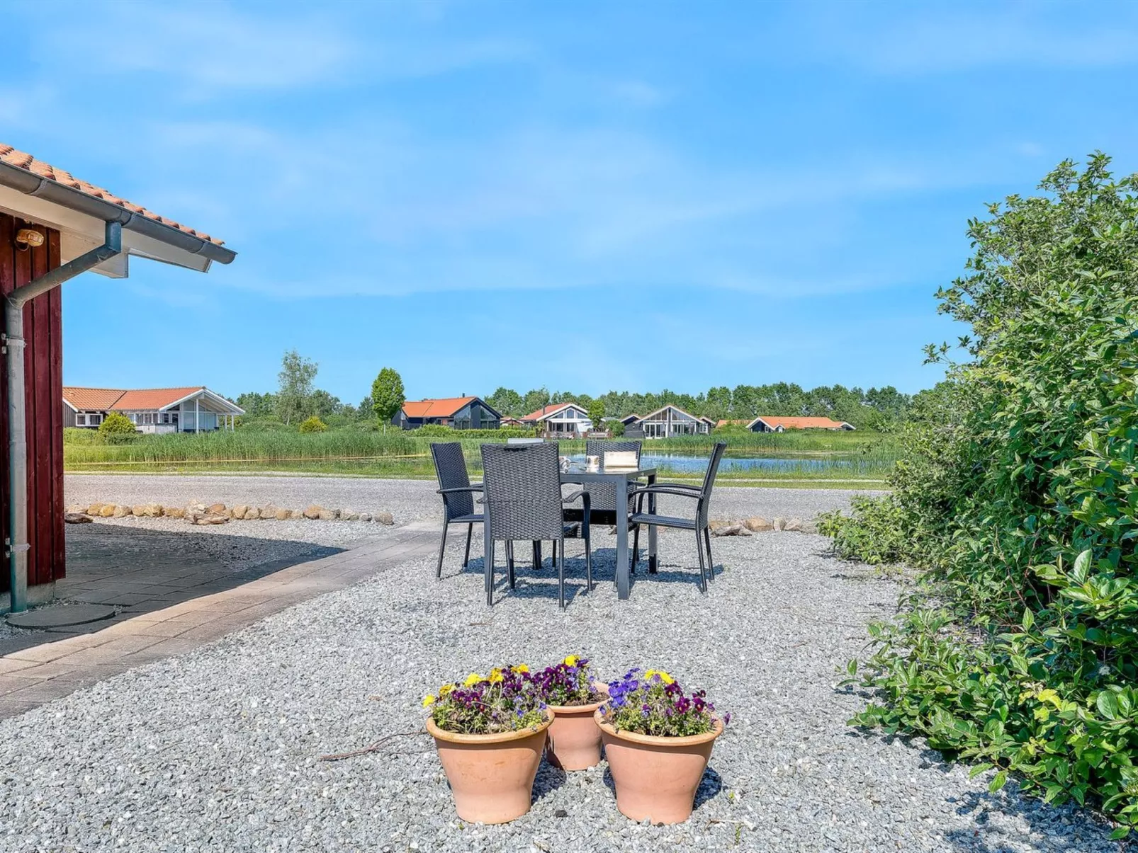 "Yalene" - 1.2km from the sea-Inside