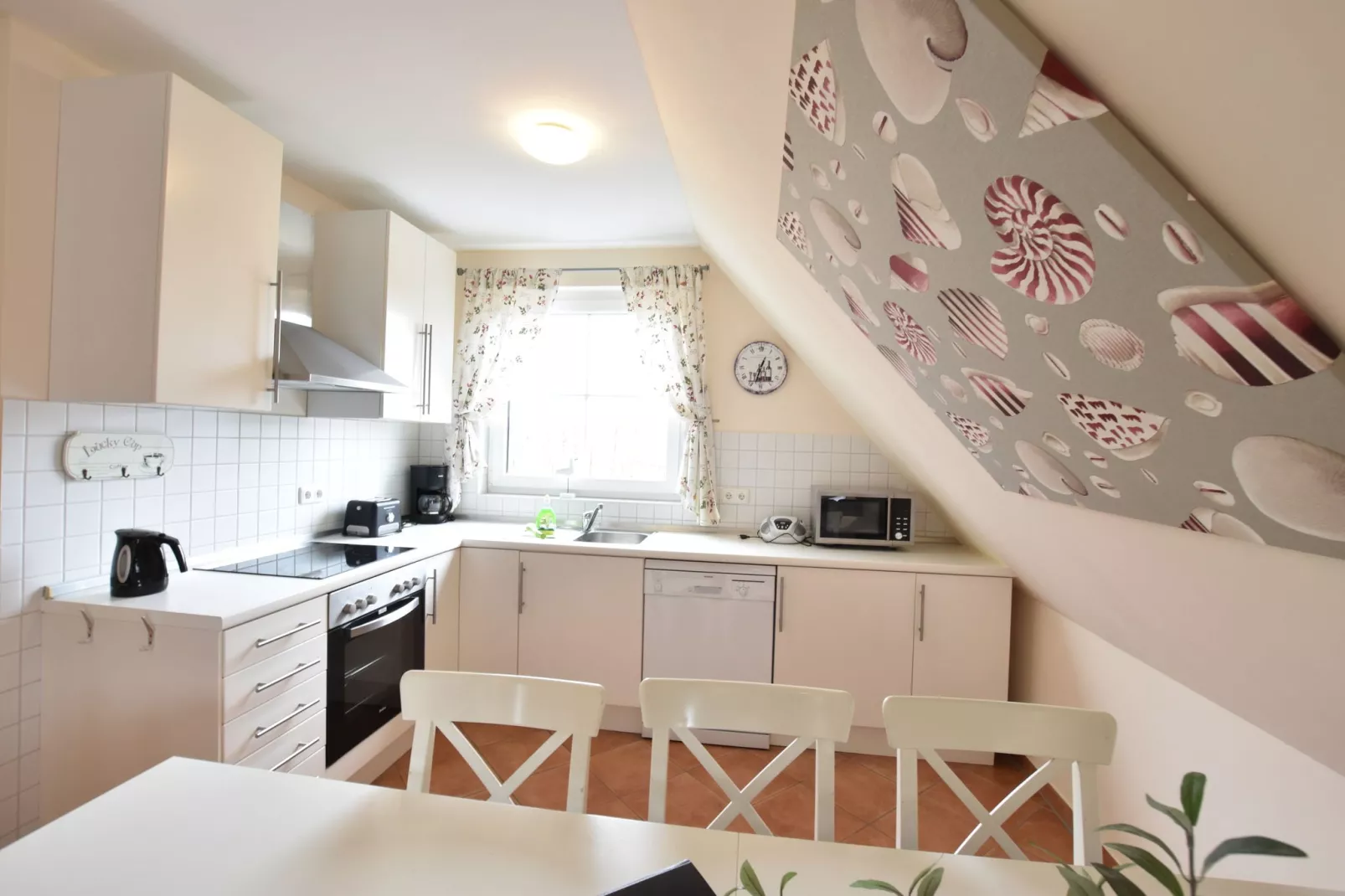 Jojohus - Obergeschoss mit Balkon-Kitchen